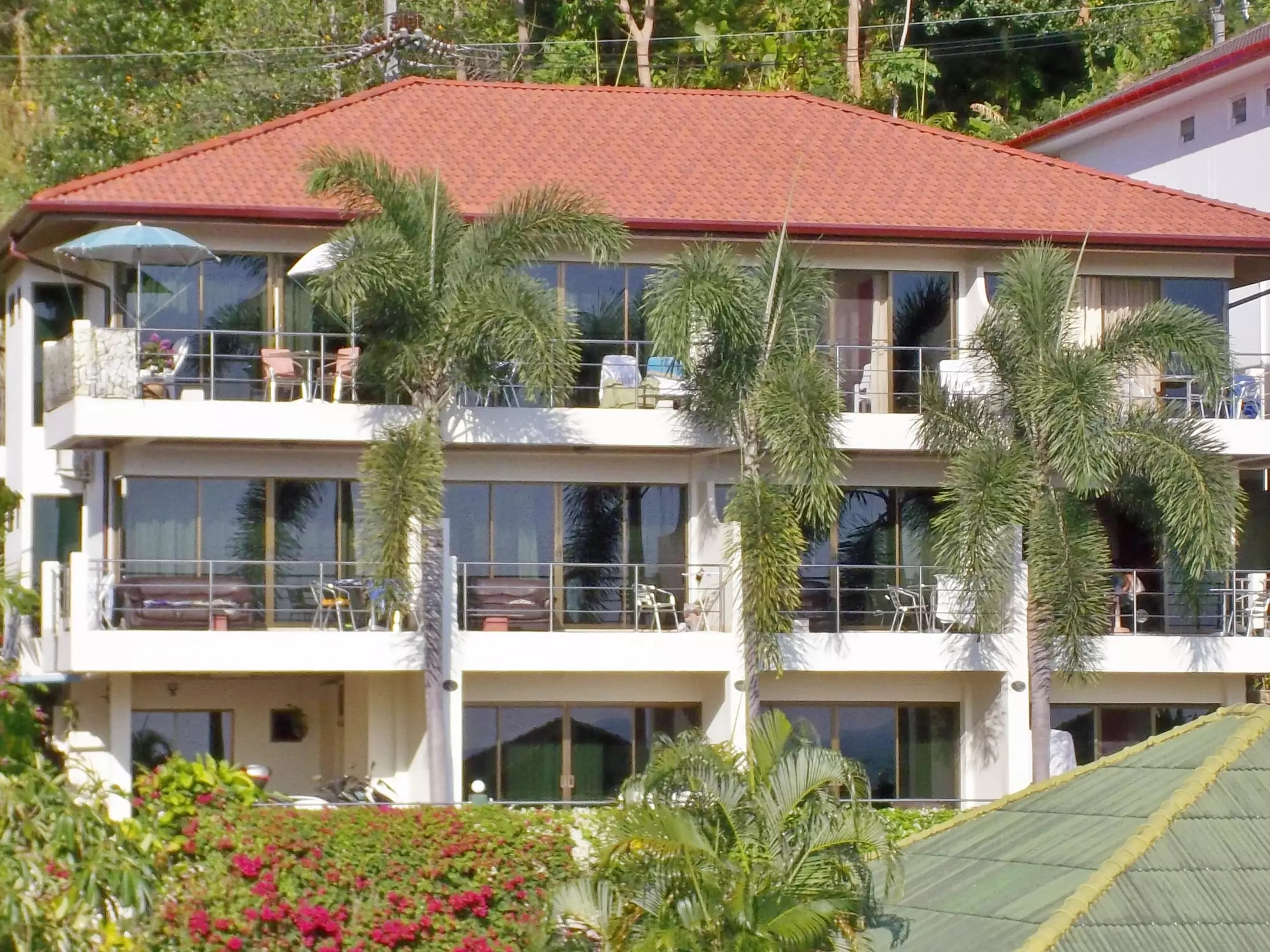 Alibaba https://cdn.alibaba.ir/ostorage/hotel-accommodation-images/6a3f547deeea559349497b5c_Phuket-Mountain-Seaview-Luxury-Apartments-0.webp
