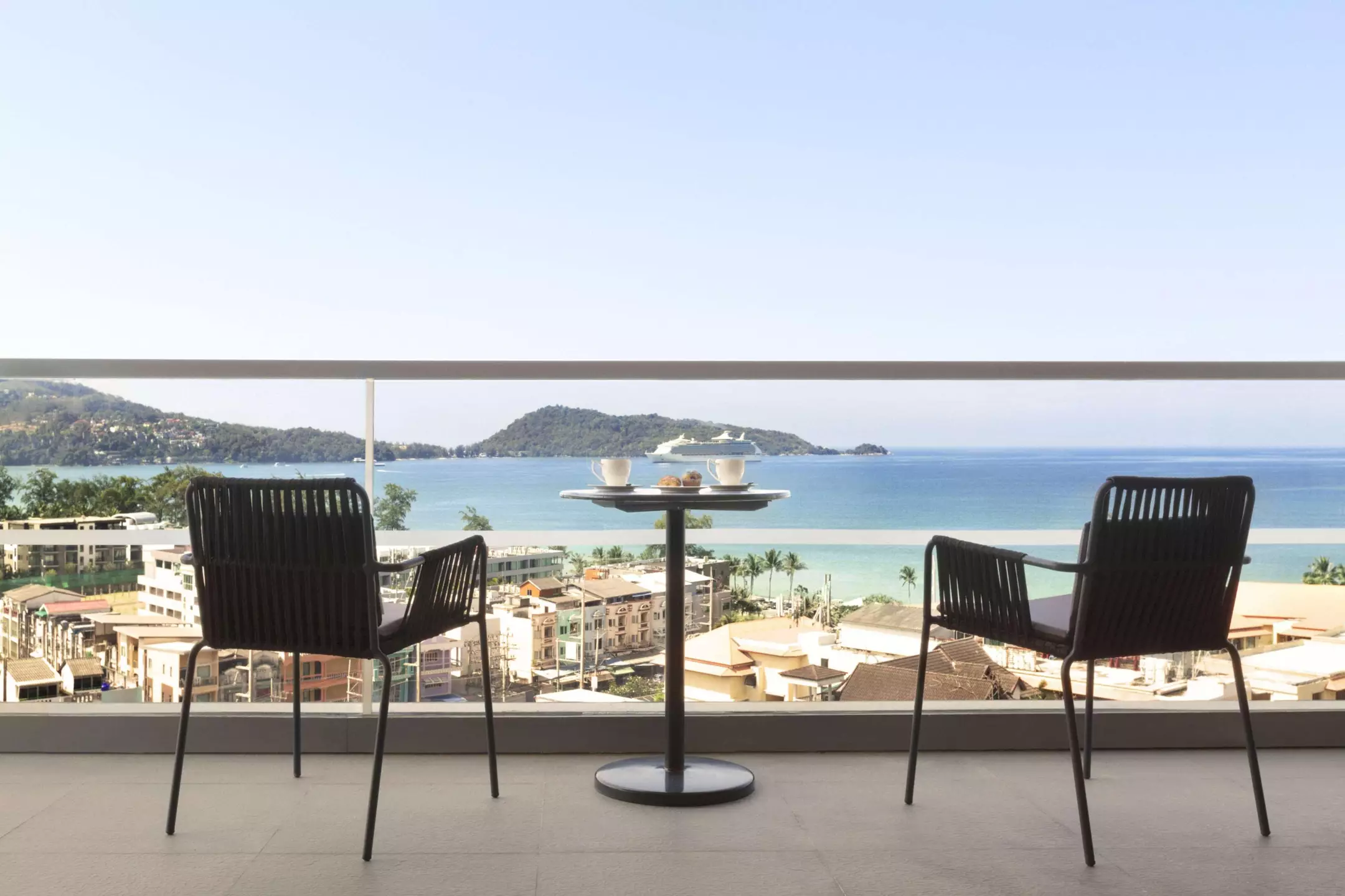 هتل The Andaman Beach Hotel Phuket Patong