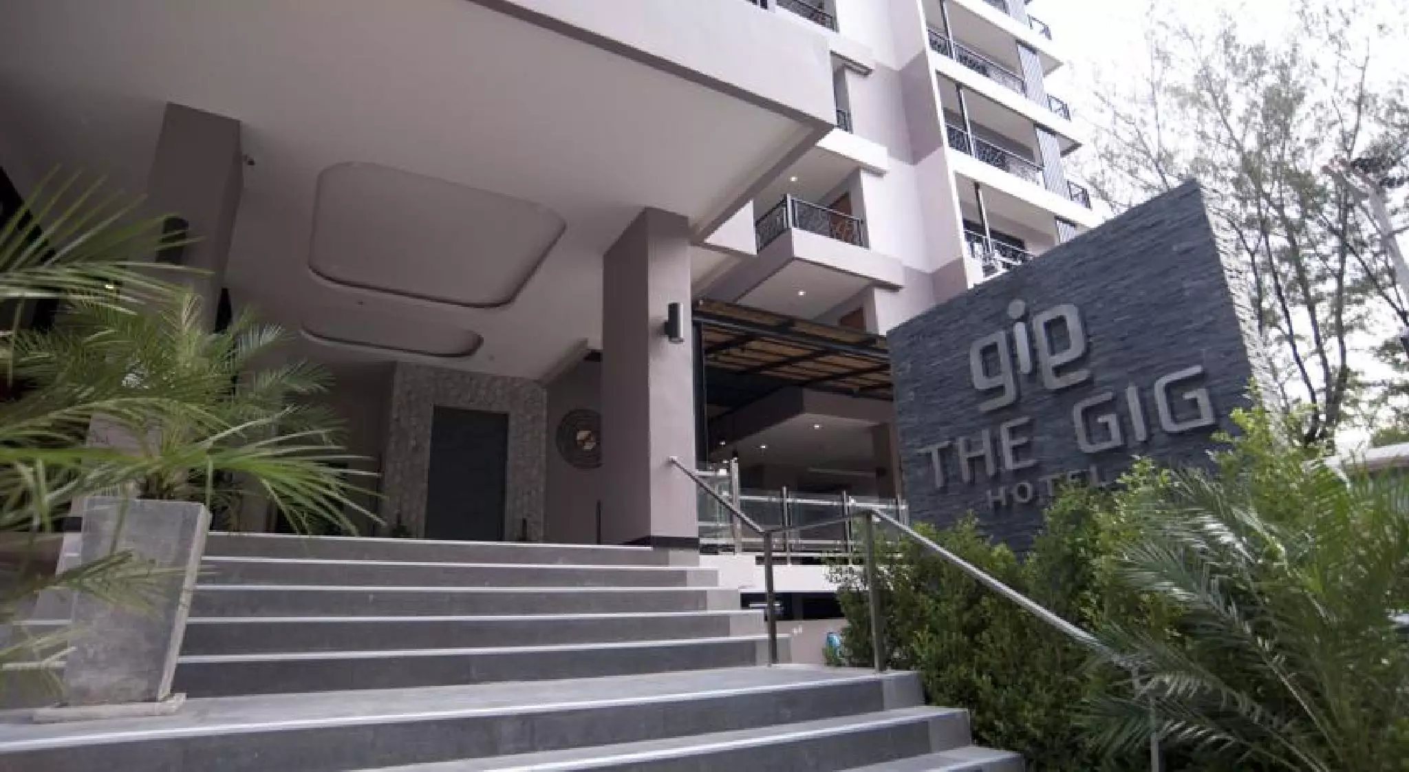 Alibaba https://cdn.alibaba.ir/ostorage/hotel-accommodation-images/6a3f59ddeeea559349497fcc_Patong-The-Gig-Hotel-0.webp