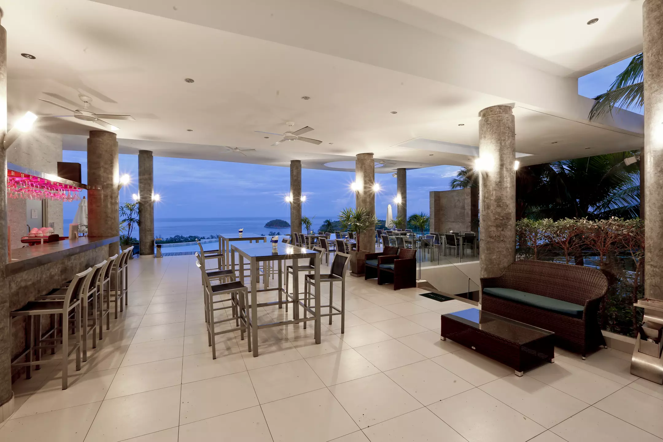 Alibaba https://cdn.alibaba.ir/ostorage/hotel-accommodation-images/6a3f5cf7eeea55934949826e_Phuket-The-View-Phuket-0.webp