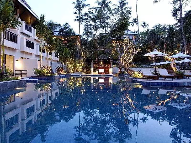 هتل Horizon Karon Beach Resort & Spa Karon