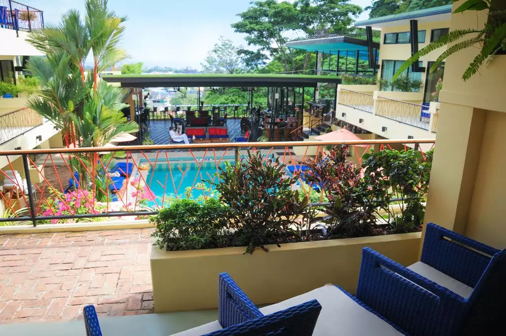 هتل CC's Hideaway Karon