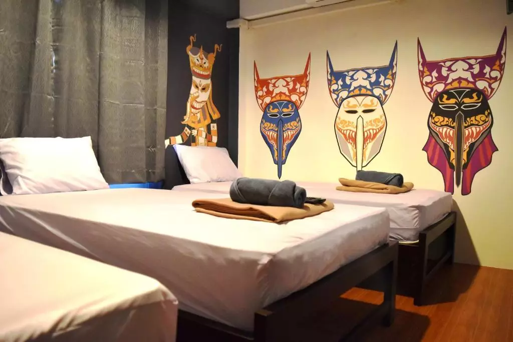 هتل Hide Bangkok Hostel بانگکوک
