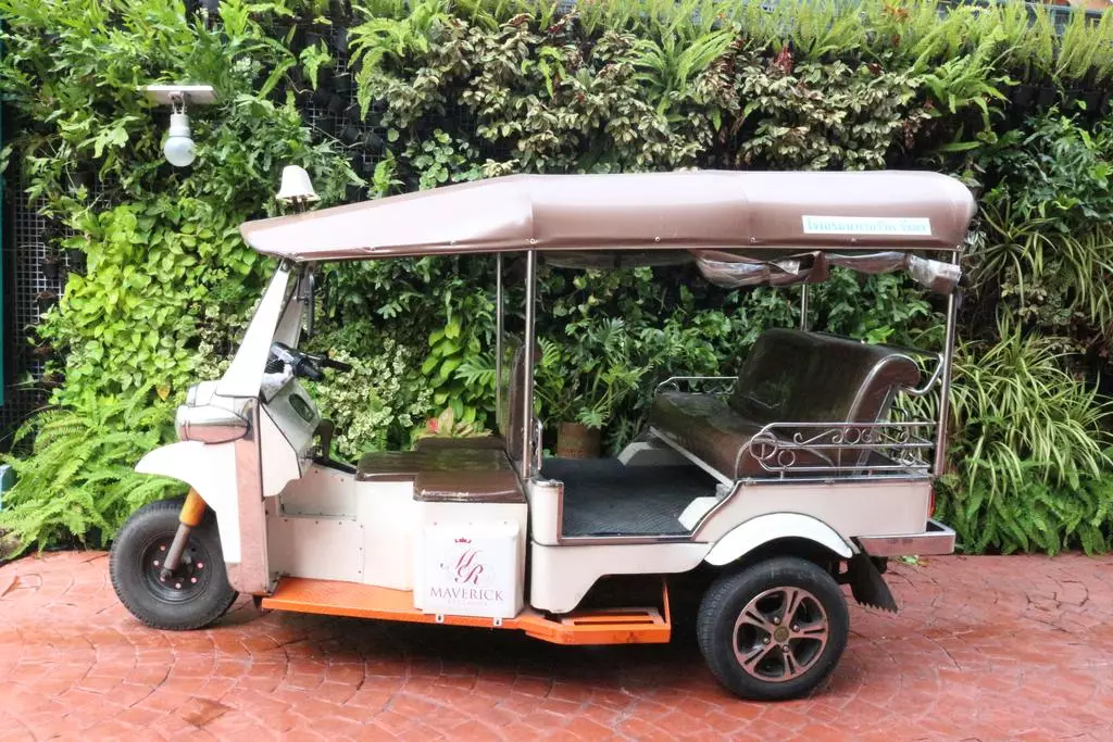Alibaba https://cdn.alibaba.ir/ostorage/hotel-accommodation-images/6a3fd88deeea55934949e27a_Bangkok-Maverick-Ratchada-0.webp