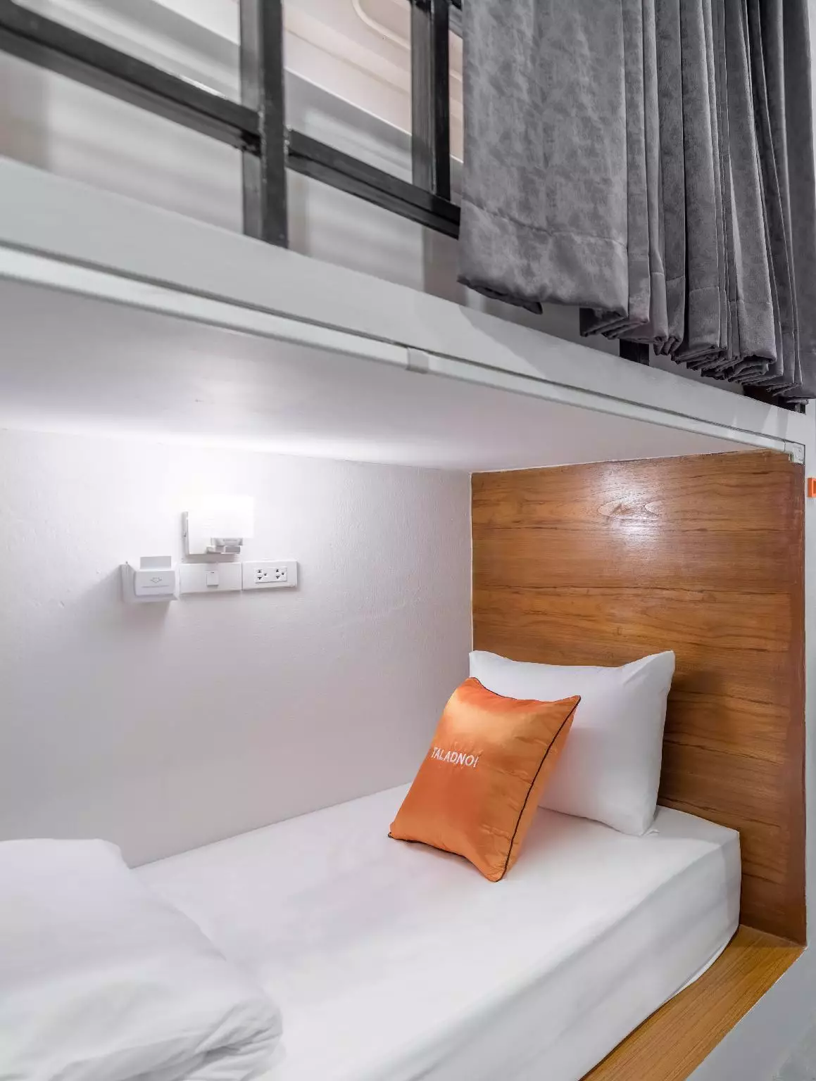 هتل Tiny Taladnoi Hostel بانگکوک