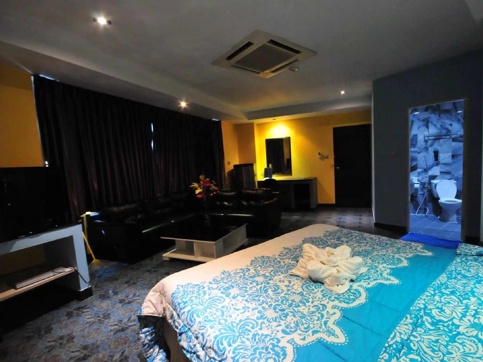 Alibaba https://cdn.alibaba.ir/ostorage/hotel-accommodation-images/6a401927eeea5593494a174c_Pattaya-K-nig-0.webp