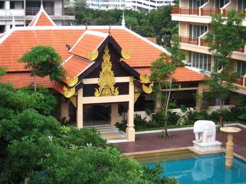 Alibaba https://cdn.alibaba.ir/ostorage/hotel-accommodation-images/6a40198ceeea5593494a17bb_Pattaya-Avalon-Beach-Resort-0.webp