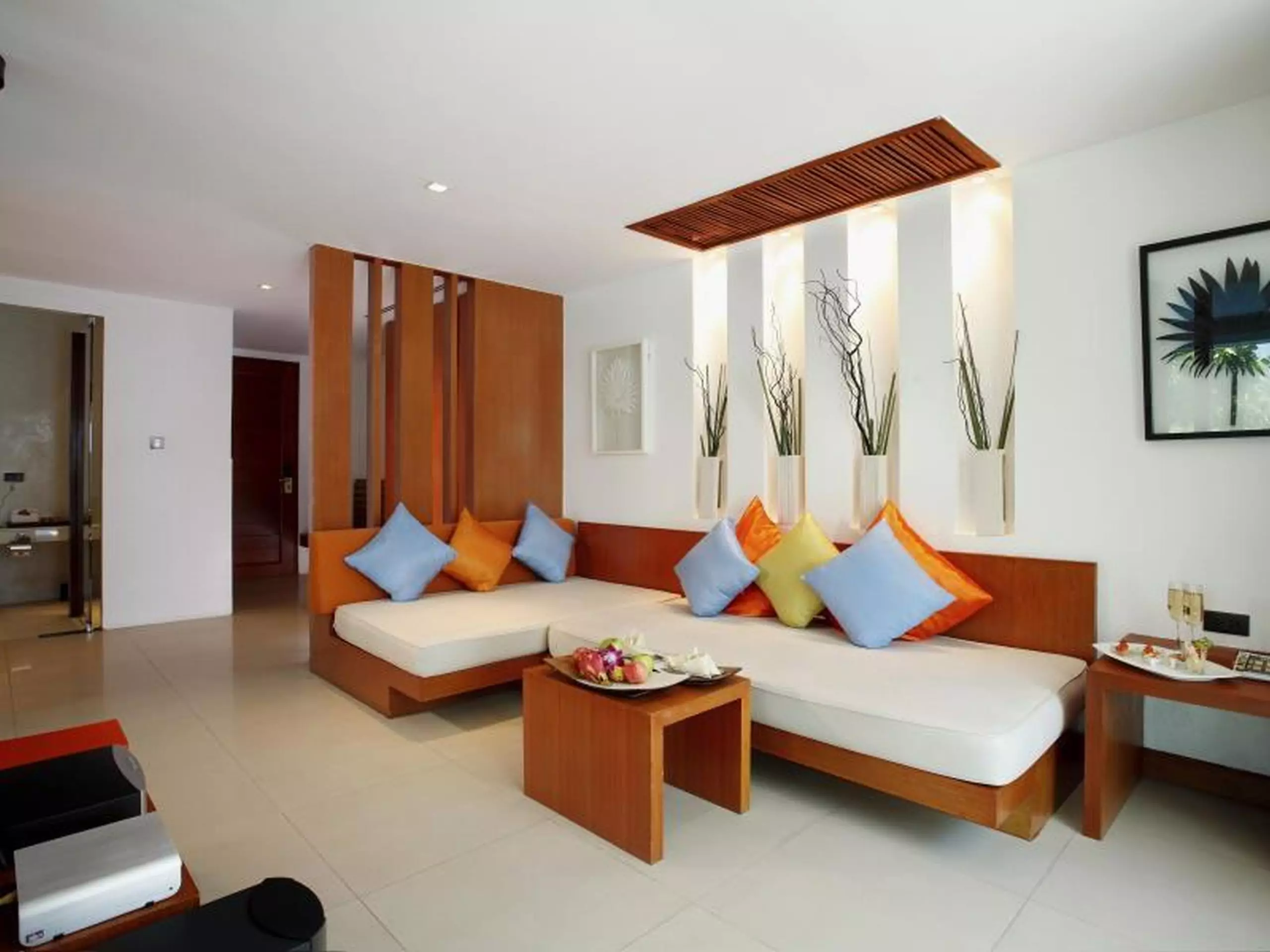 Alibaba https://cdn.alibaba.ir/ostorage/hotel-accommodation-images/6a402462eeea5593494a1fac_Patong-La-Flora-Resort-Patong-0.webp