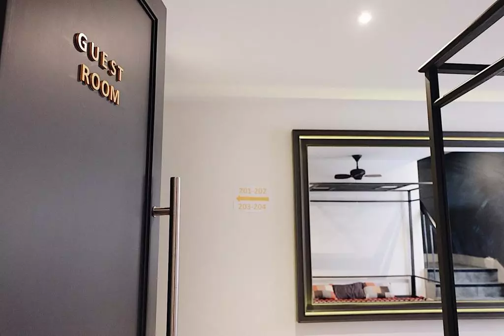 هتل Four Sisters Homestay بانگکوک