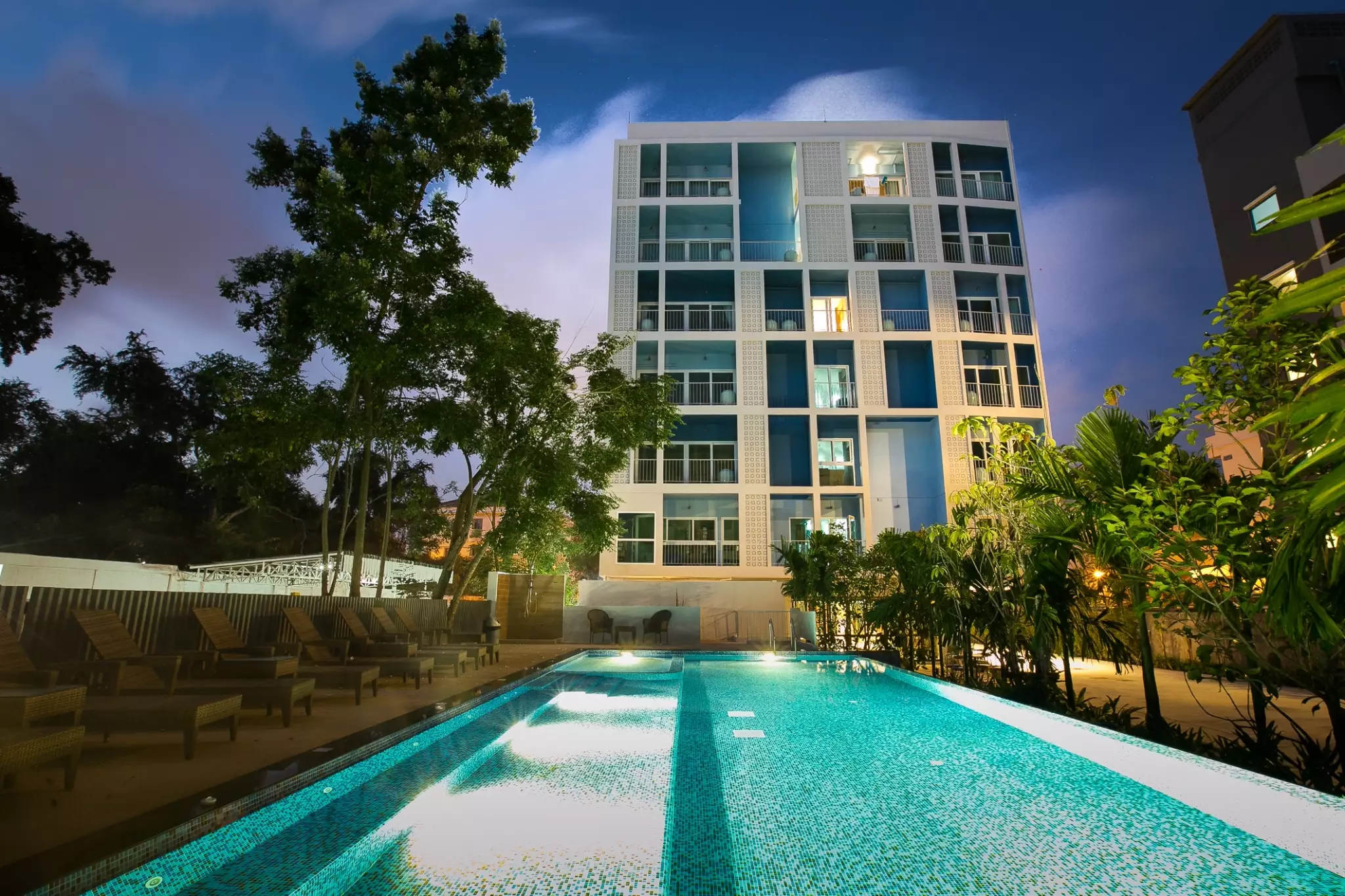 Alibaba https://cdn.alibaba.ir/ostorage/hotel-accommodation-images/6a4056e9eeea5593494a4789_Pattaya-Dee-Prom-Pattaya-Hotel-0.webp