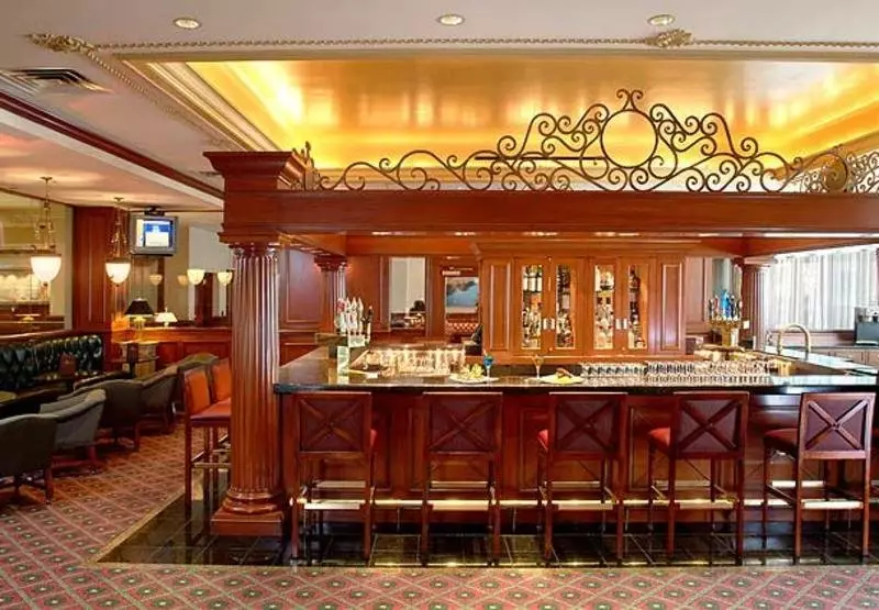 هتل New York Marriott at the Brooklyn Bridge New York