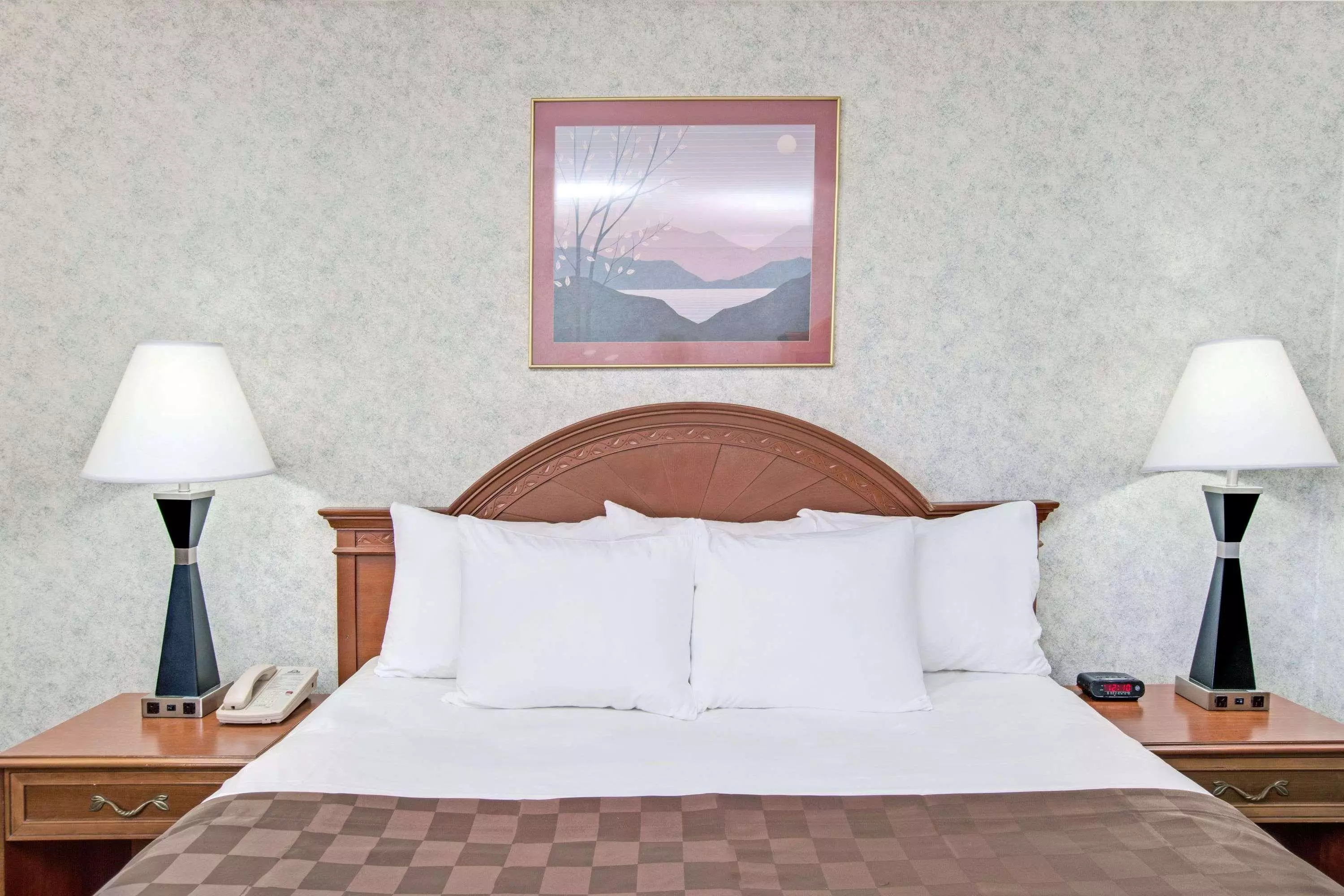 هتل Days Inn Los Angeles LAX/Redondo and Manhattan Beach لس آنجلس