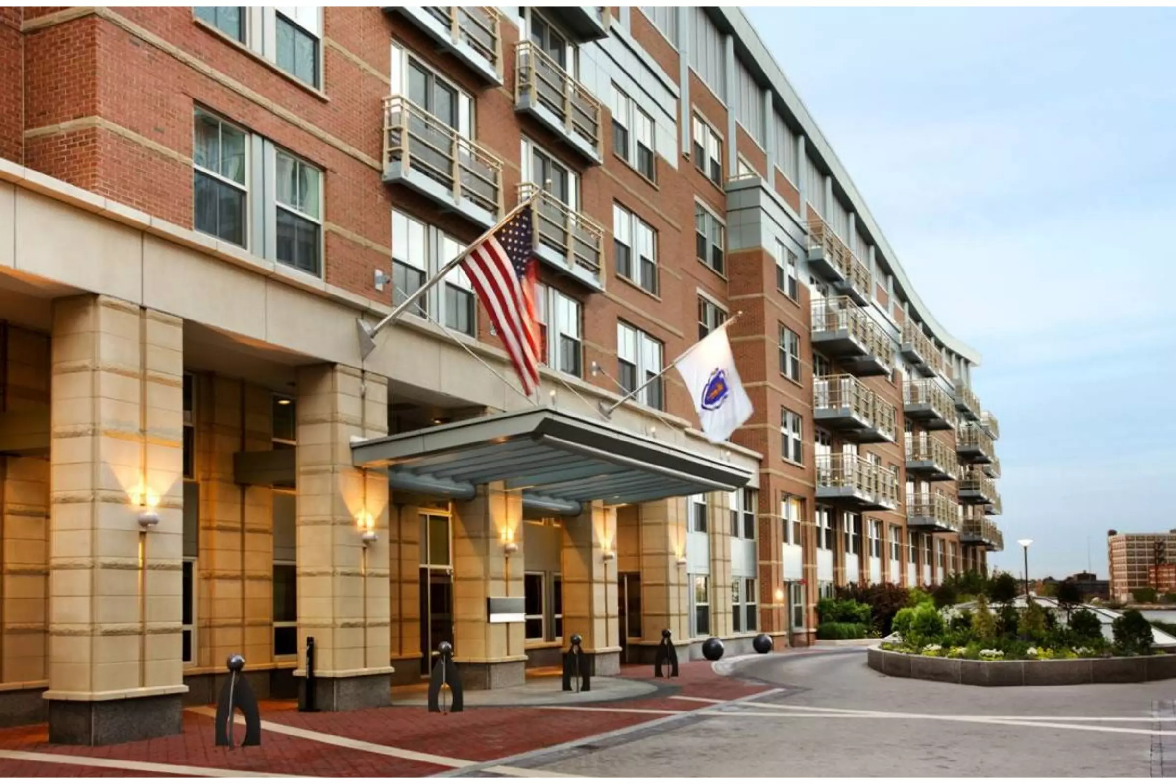 Alibaba https://cdn.alibaba.ir/ostorage/hotel-accommodation-images/6a44e5f4ece37da9b7c9d39d_Boston-Battery-Wharf-Hotel-0.webp