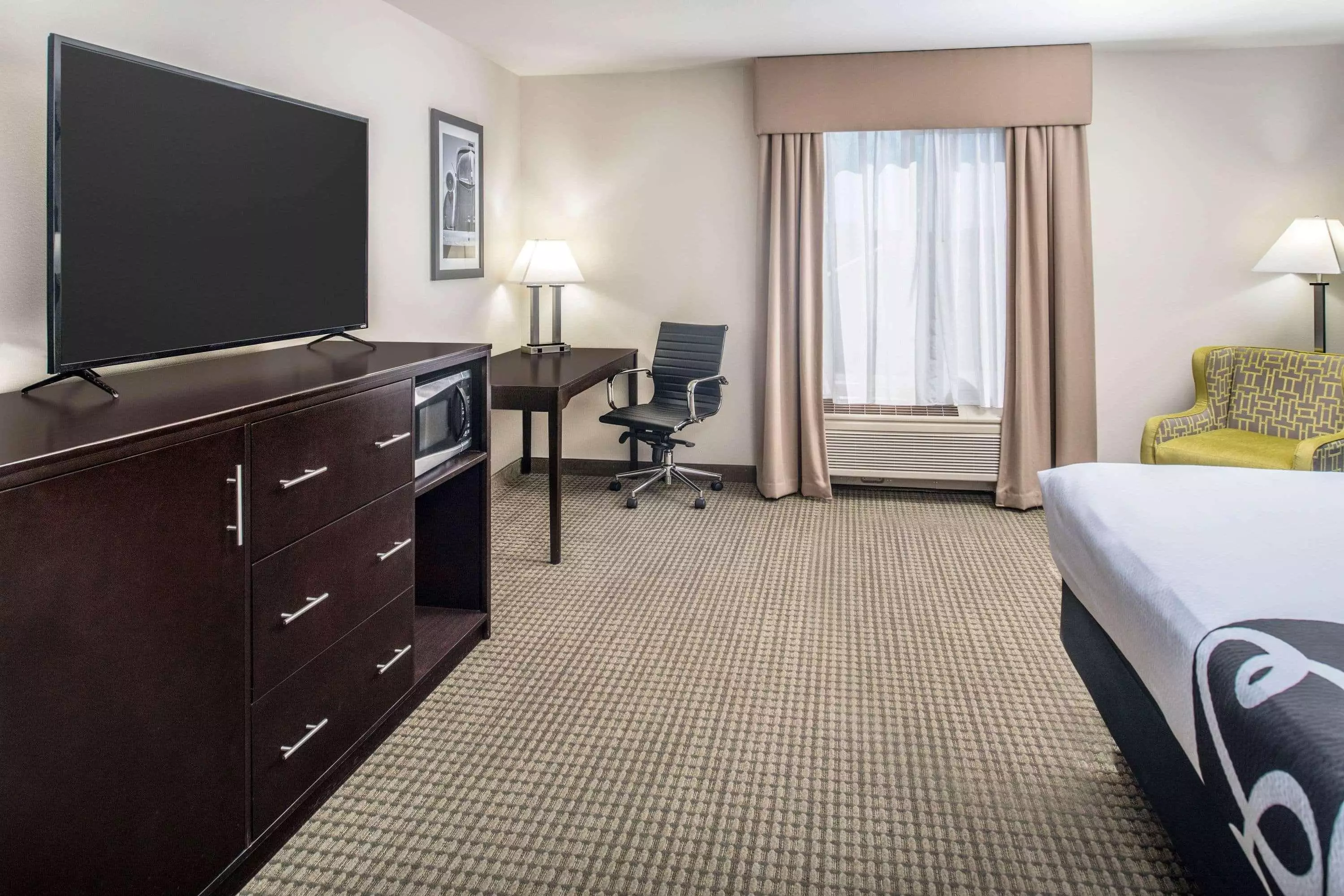 هتل La Quinta Inn & Suites Moscow Pullman مسکو