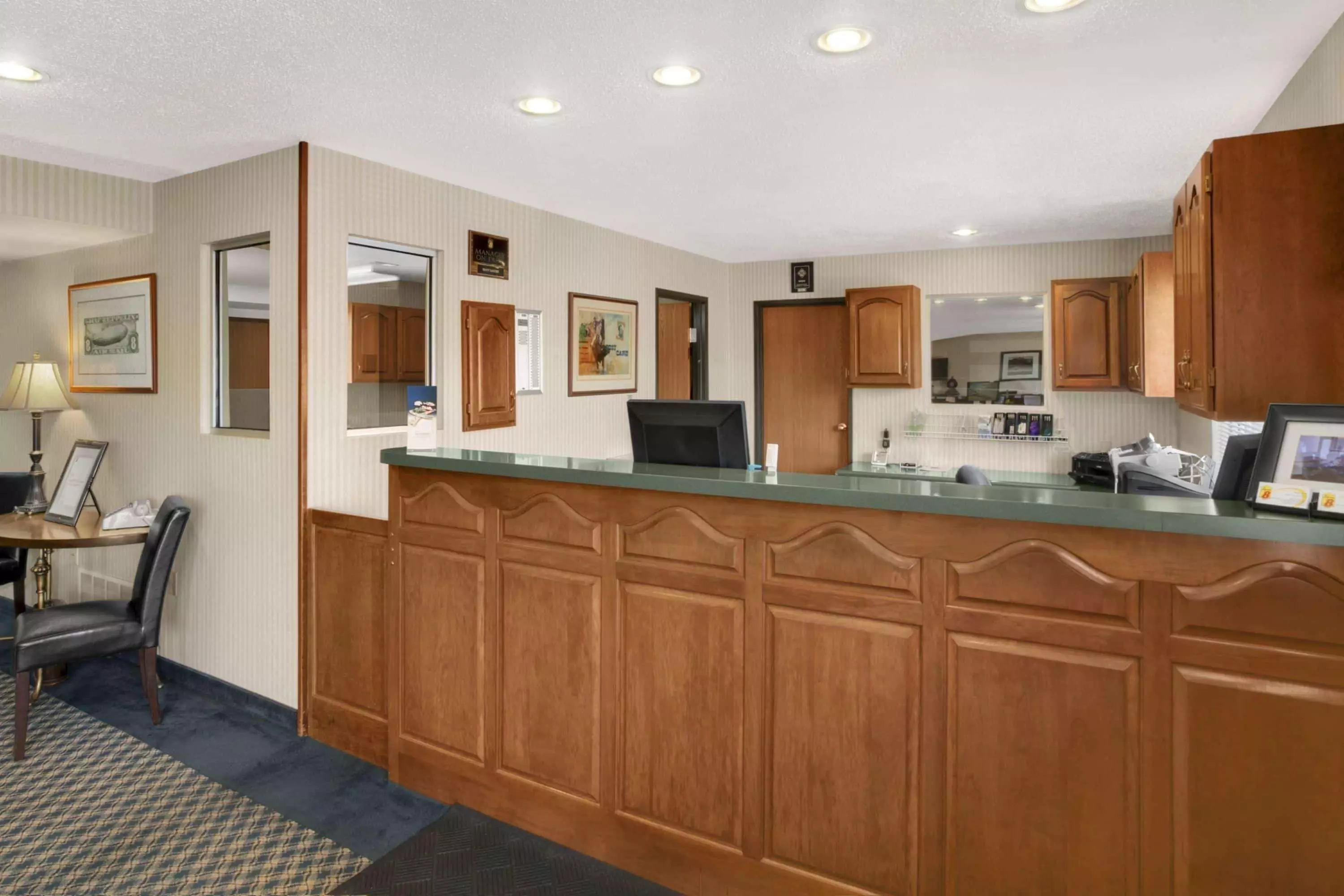 هتل Super 8 Motel - Washington واشینگتون