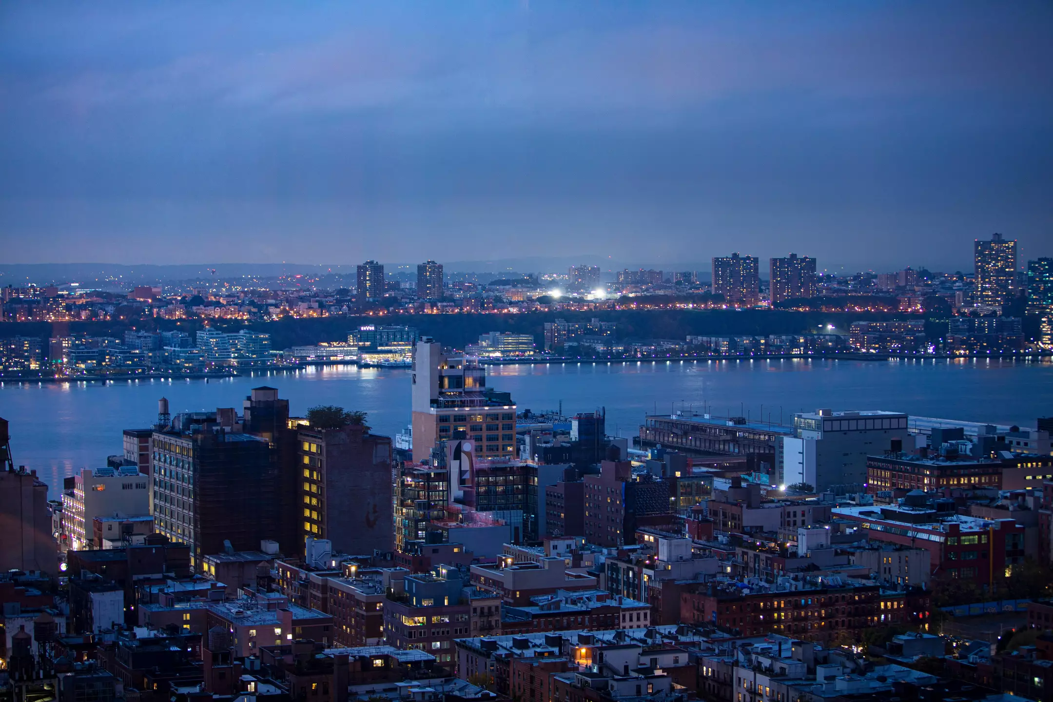 Alibaba https://cdn.alibaba.ir/ostorage/hotel-accommodation-images/6a4a3e64ece37da9b7cd7f38_New-York-Intercontinental-Times-Square-0.webp