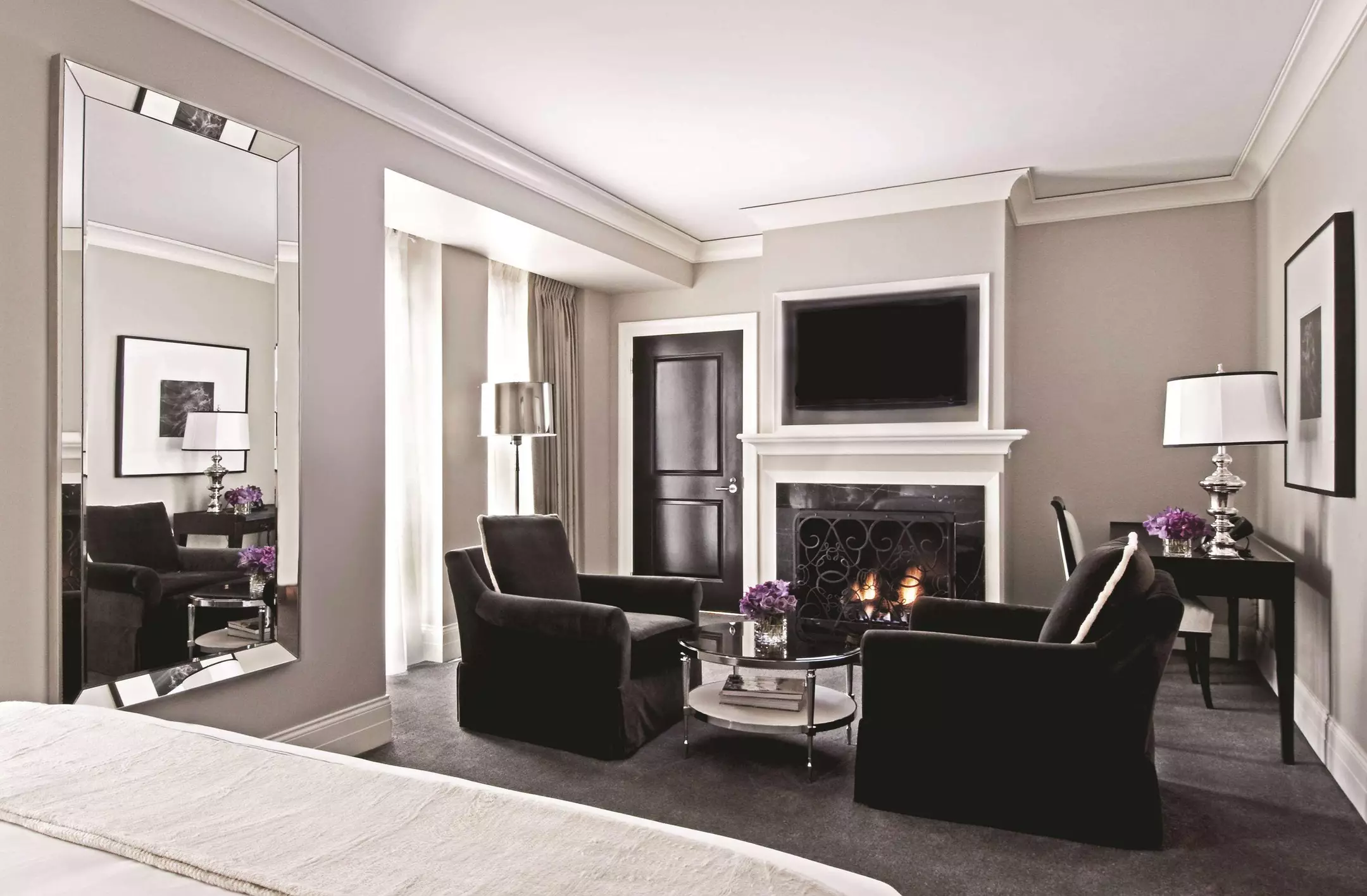 هتل Waldorf Astoria Chicago شیکاگو