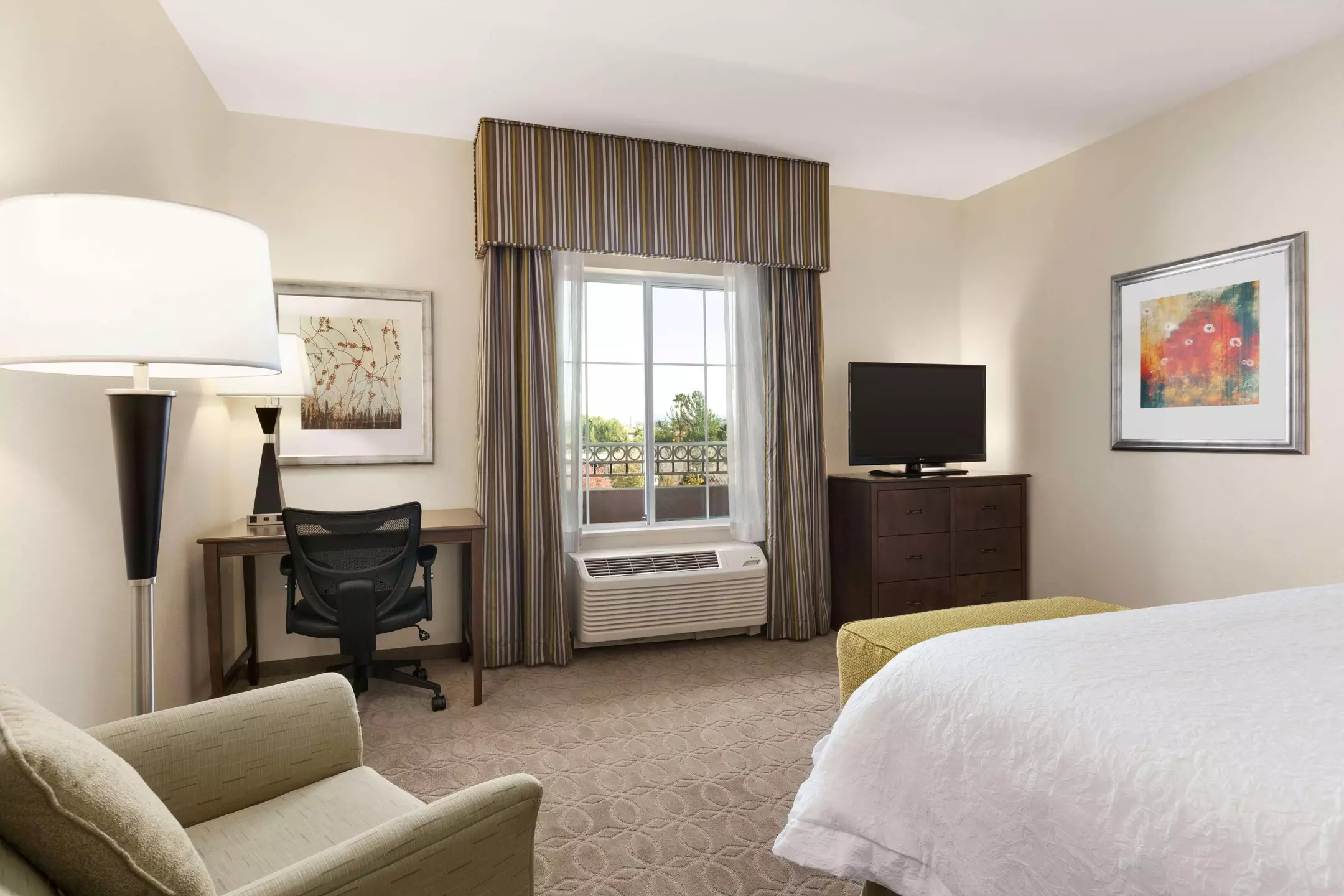 هتل Hampton Inn & Suites San Bernardino San Bernardino