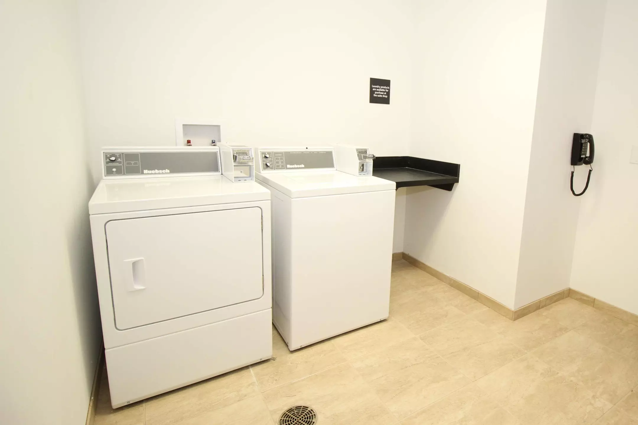 Alibaba https://cdn.alibaba.ir/ostorage/hotel-accommodation-images/6a4fa780ece37da9b7d154f9_Milan-Hampton-Inn--Suites-Sandusky-Milan-0.webp