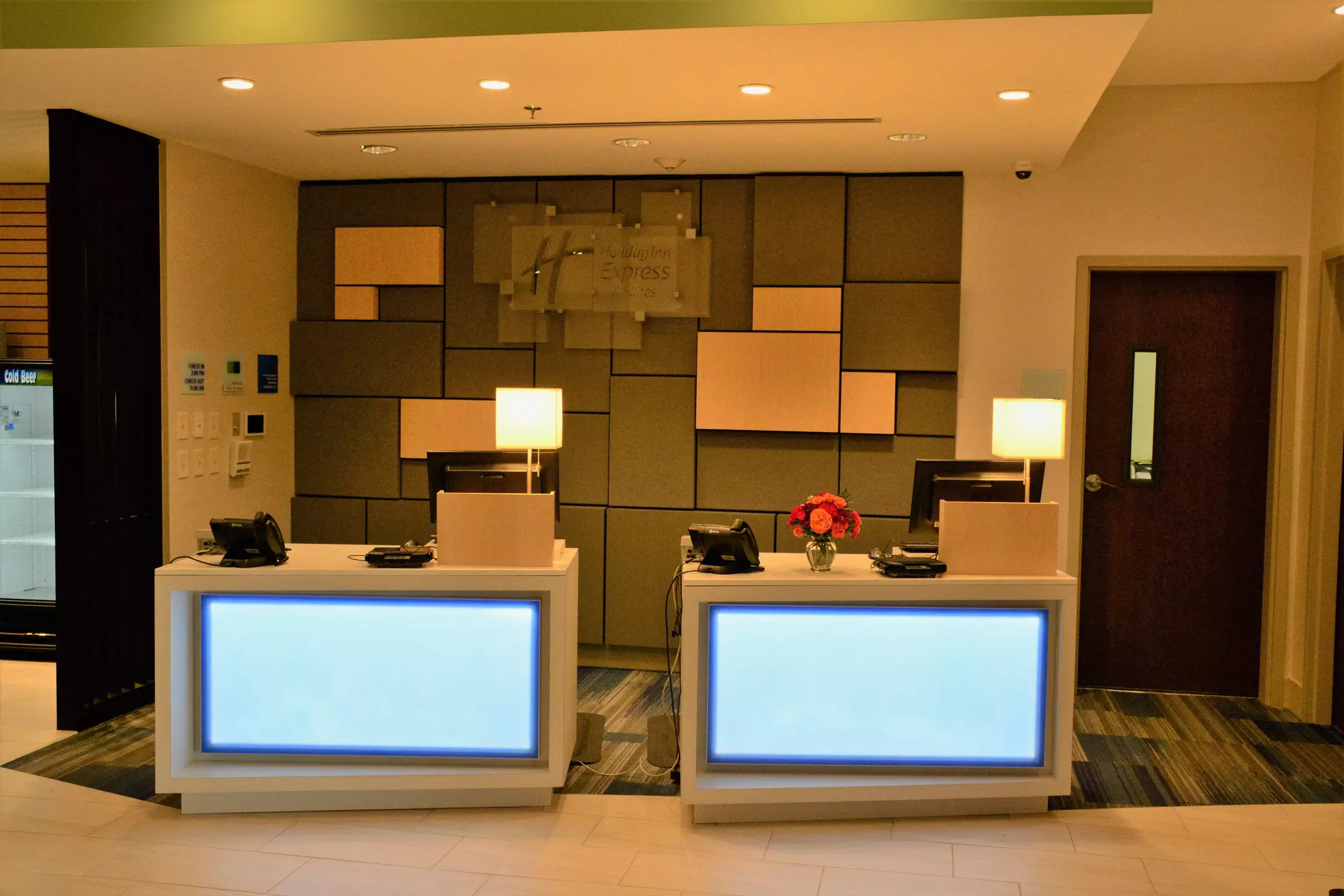 Alibaba https://cdn.alibaba.ir/ostorage/hotel-accommodation-images/6a50b5c1ece37da9b7d21bda_California-Holiday-Inn-Express--Suites-Lexington-Park-California-0.webp