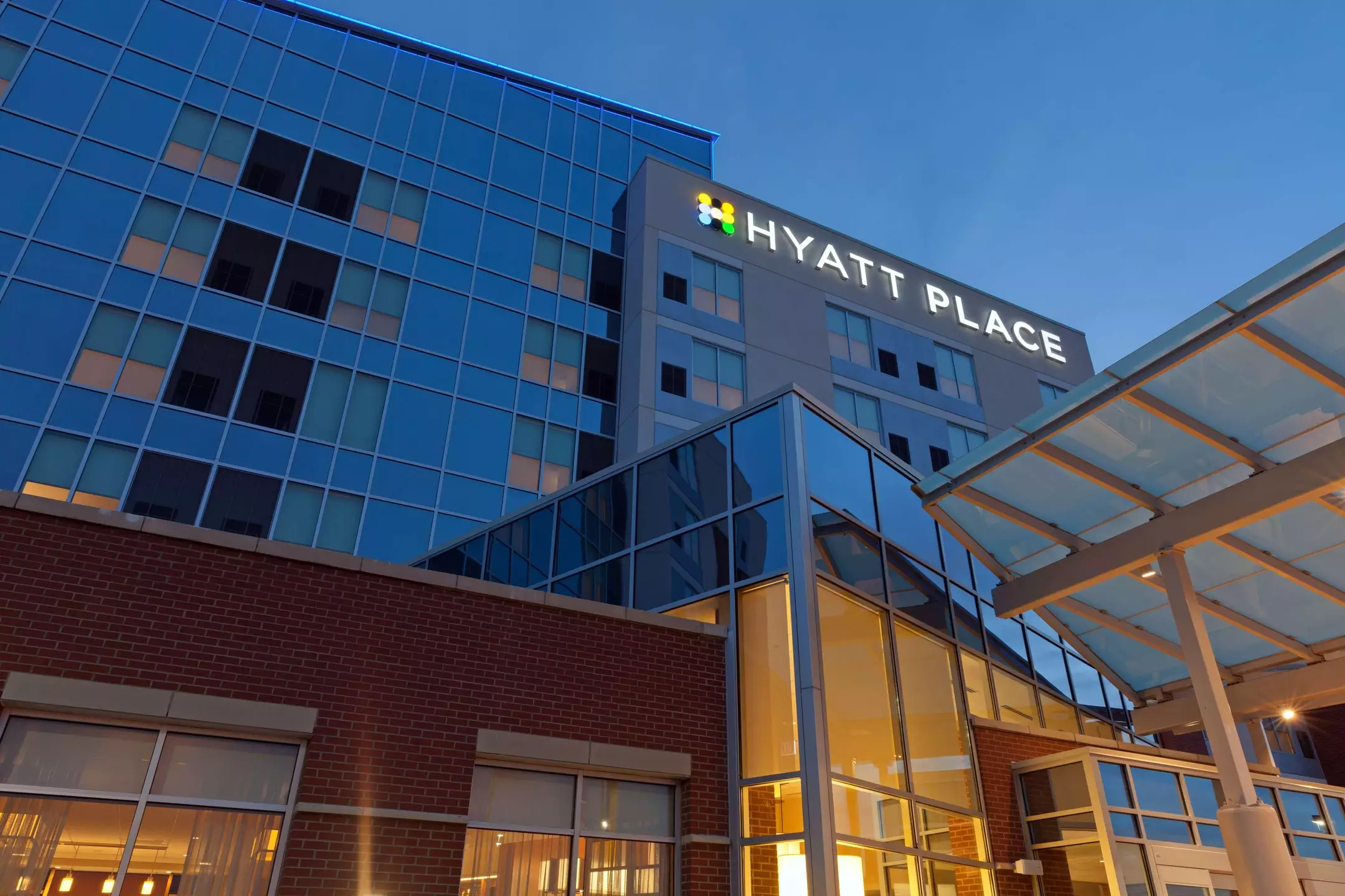 Alibaba https://cdn.alibaba.ir/ostorage/hotel-accommodation-images/6a50cd7eece37da9b7d22cad_Chicago-Hyatt-Place-Chicago-Midway-Airport-0.webp