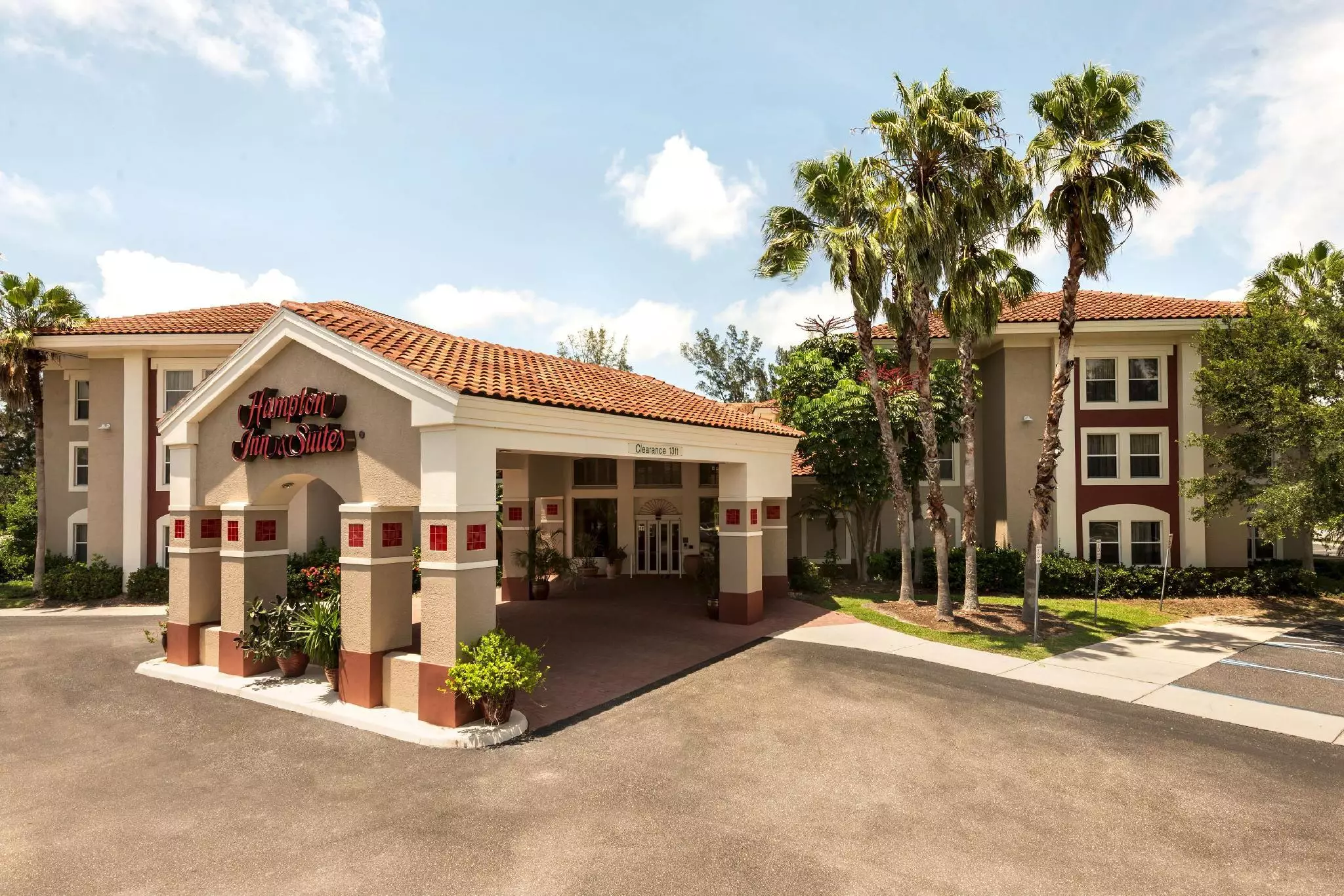 Alibaba https://cdn.alibaba.ir/ostorage/hotel-accommodation-images/6a520e3cece37da9b7d30751_Venice-Hampton-Inn--Suites-Venice-0.webp