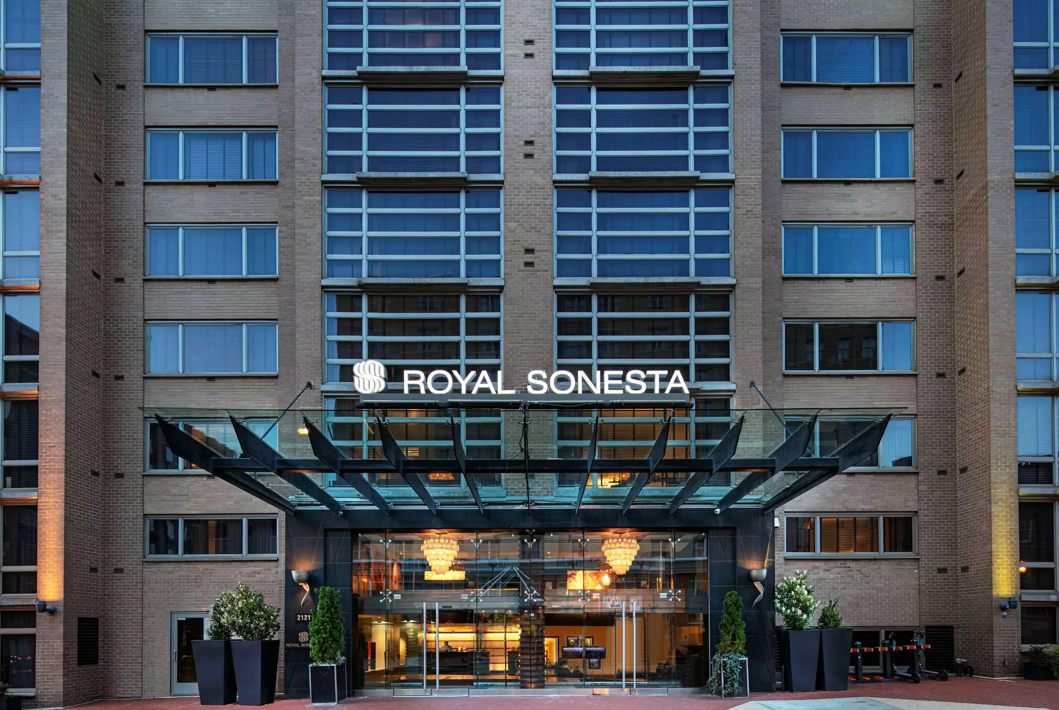 Alibaba https://cdn.alibaba.ir/ostorage/hotel-accommodation-images/6a55383aece37da9b7d53375_Washington-D-C-Kimpton-Hotel-Palomar-Washington-DC-0.webp