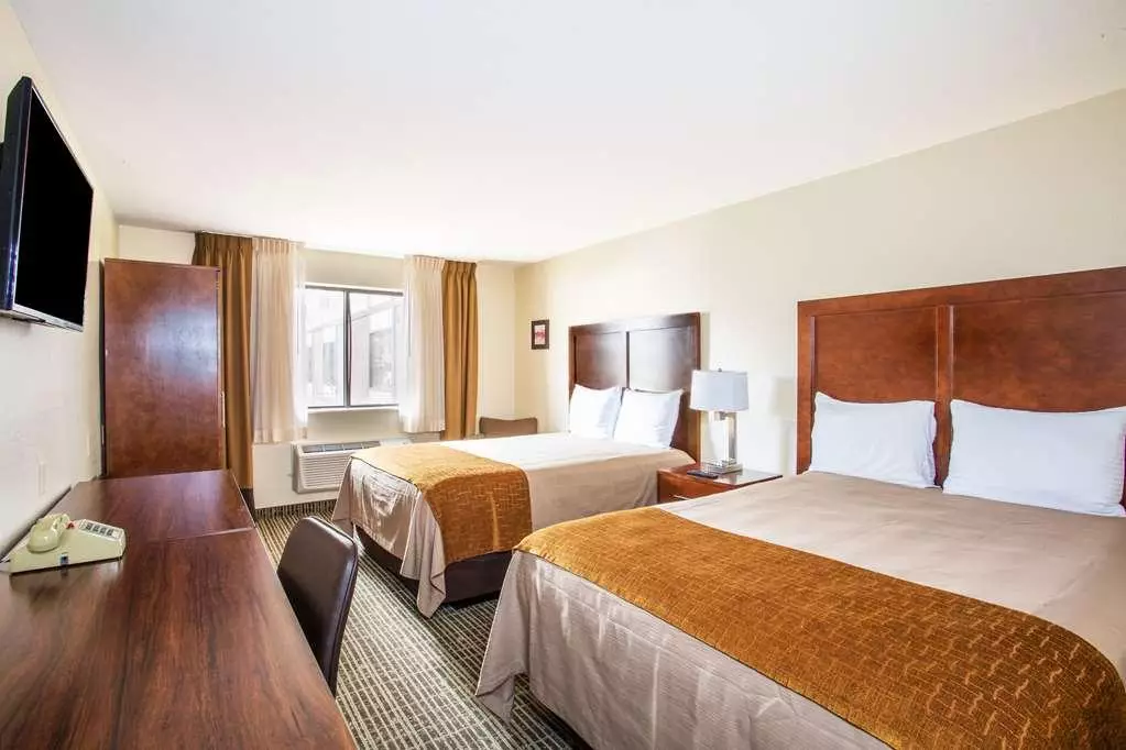 Alibaba https://cdn.alibaba.ir/ostorage/hotel-accommodation-images/6a562144ece37da9b7d5d479_Las-Vegas-Super-8-Las-Vegas-Strip-Area-at-Ellis-Island-Casino-0.webp