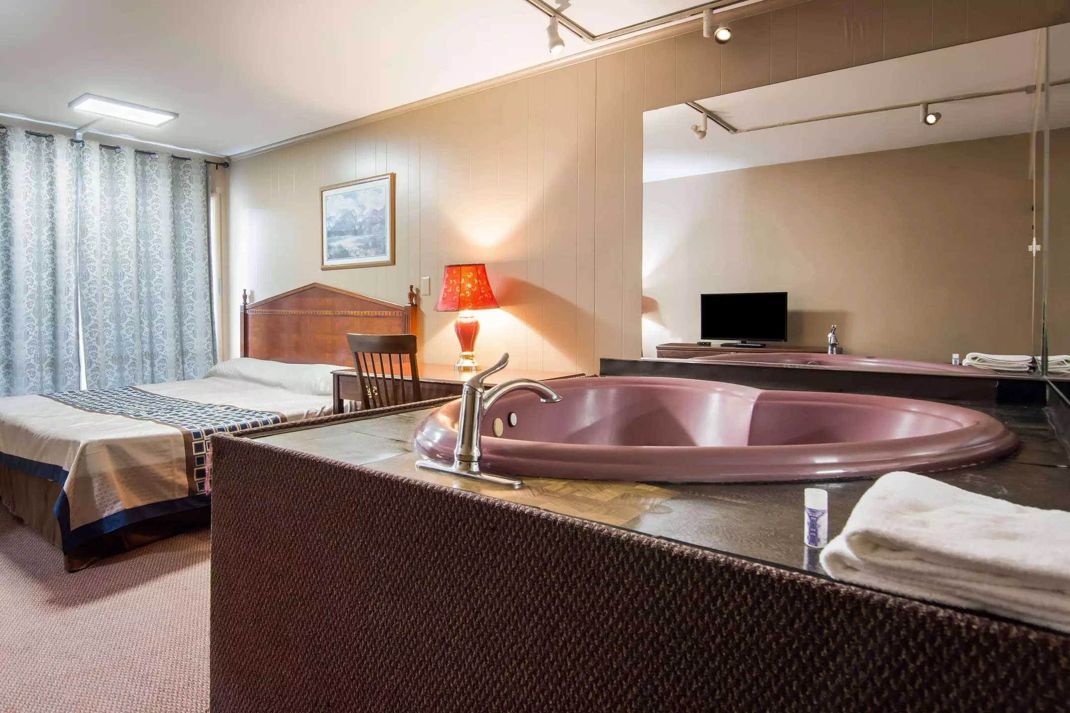 هتل Knights Inn Amsterdam آمستردام