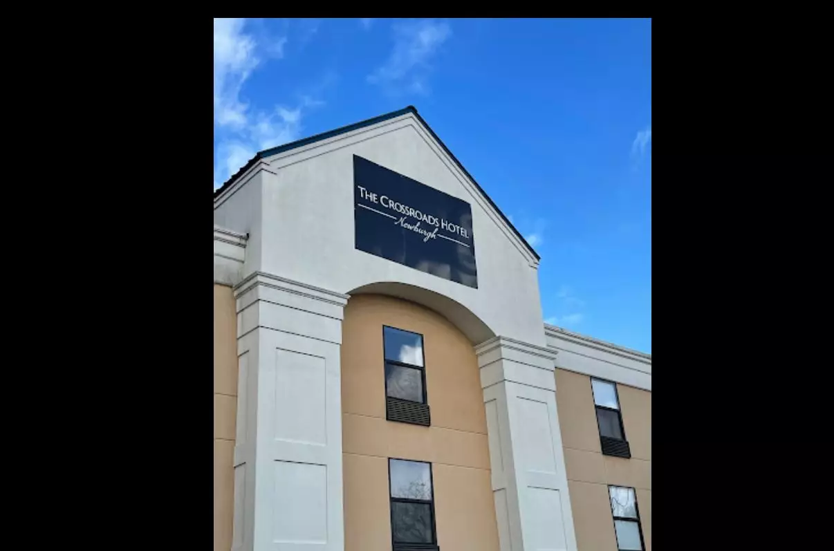 Alibaba https://cdn.alibaba.ir/ostorage/hotel-accommodation-images/6a5bbbdcece37da9b7d9ce07_Newburgh-Four-Points-by-Sheraton-Newburgh-Stewart-Airport-0.webp