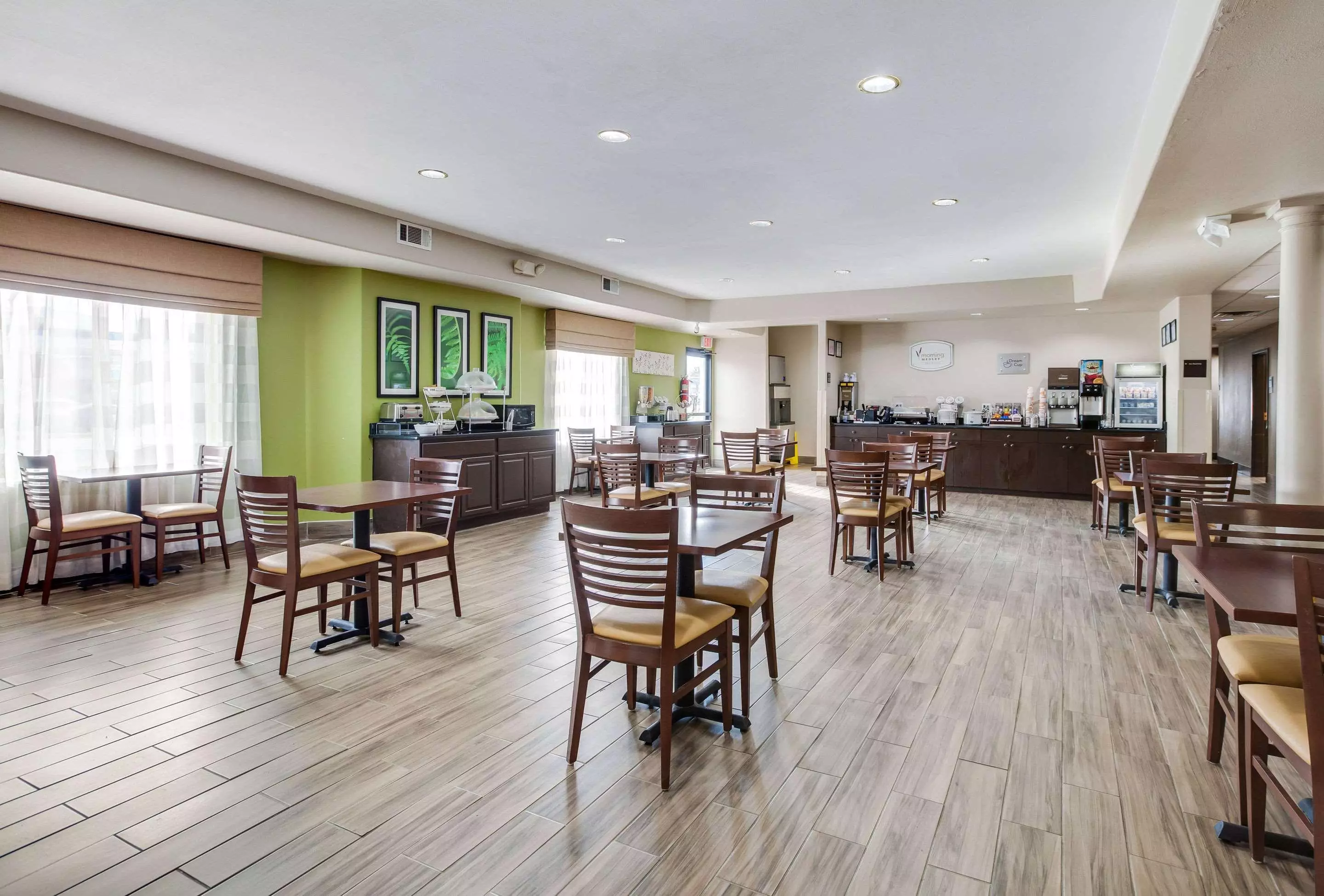 هتل Sleep Inn & Suites میلان