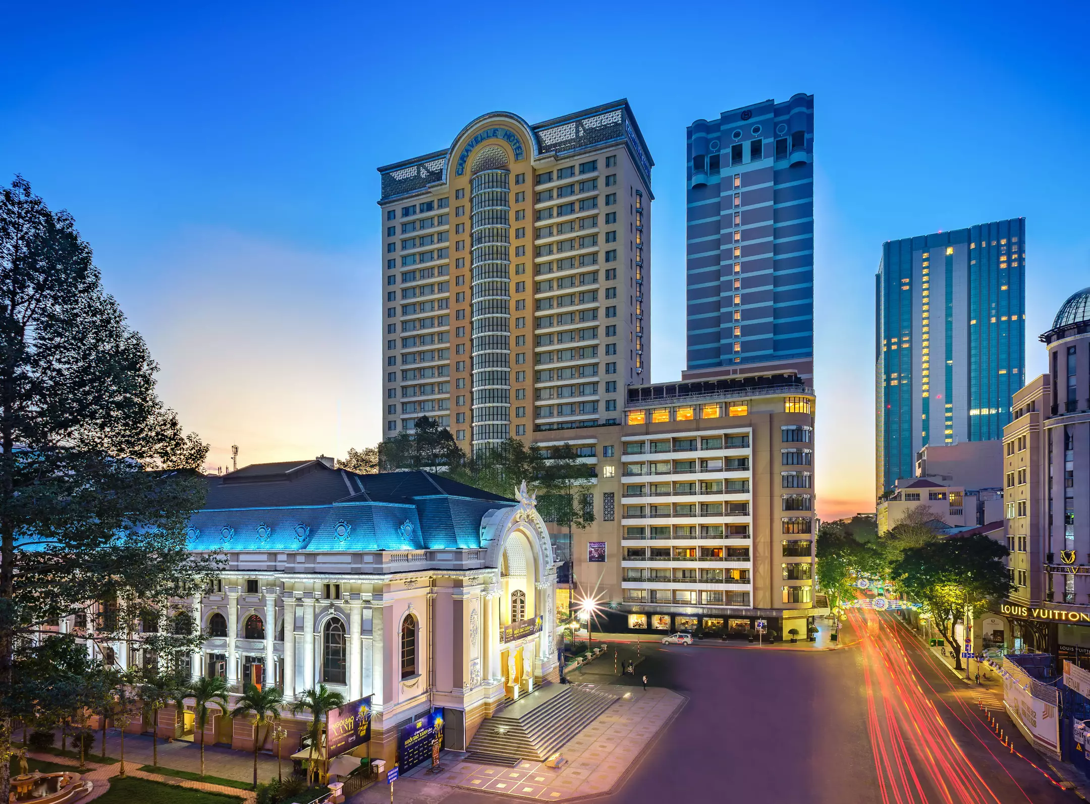 Alibaba https://cdn.alibaba.ir/ostorage/hotel-accommodation-images/6a609ceeacd371bfb1353ca9_Ho-Chi-Minh-City-Caravelle-Saigon-0.webp