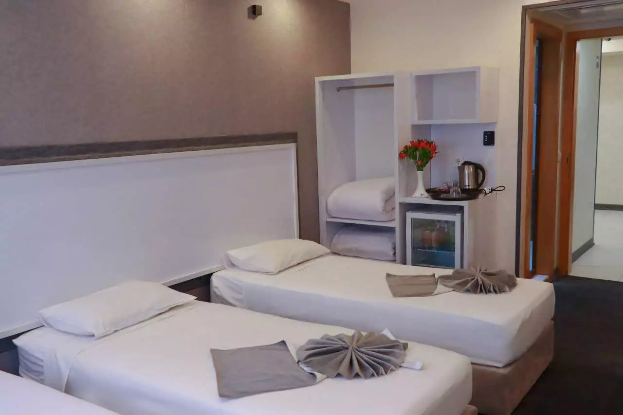 Alibaba https://cdn.alibaba.ir/ostorage/hotel-accommodation-images/6a6741e7ece37da9b7dd2867_1007168016_52752068.webp