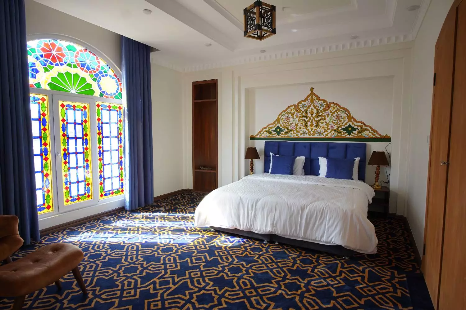 https://cdn.alibaba.ir/ostorage/hotel-accommodation-images/6a97e819acd371bfb1354df4_8e2da3b1-6ebe-4435-9b25-ceefa03cc3a0.webp