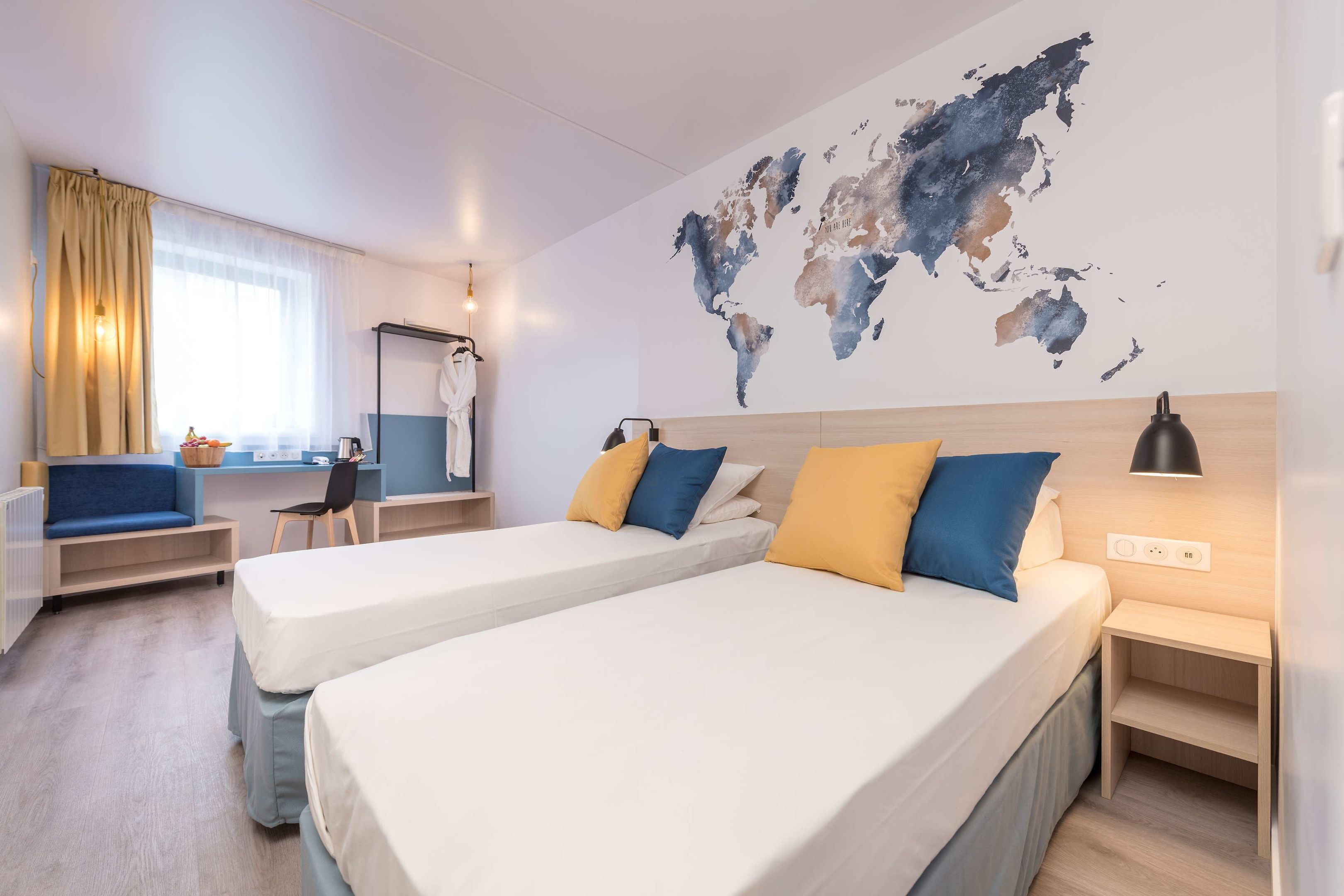 هتل Tulip Inn Antwerpen آنتورپ