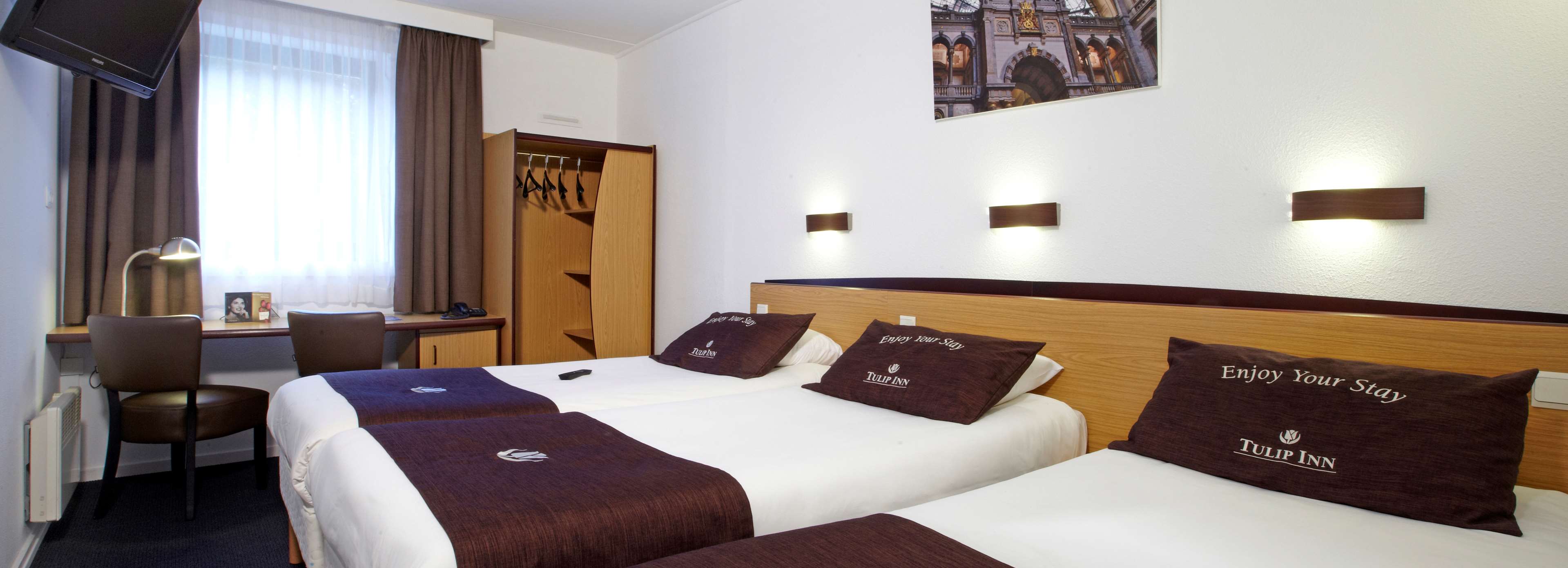 هتل Tulip Inn Antwerpen آنتورپ
