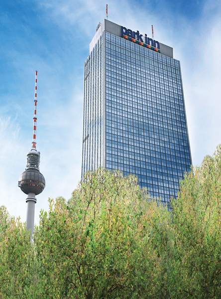هتل Park Inn by Radisson Berlin Alexanderplatz برلین