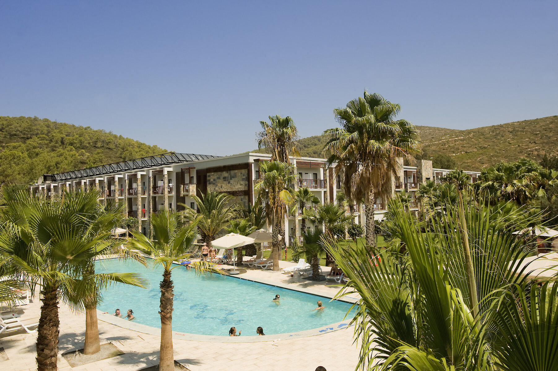 هتل Crystal Green Bay Resort & Spa Güvercinlik