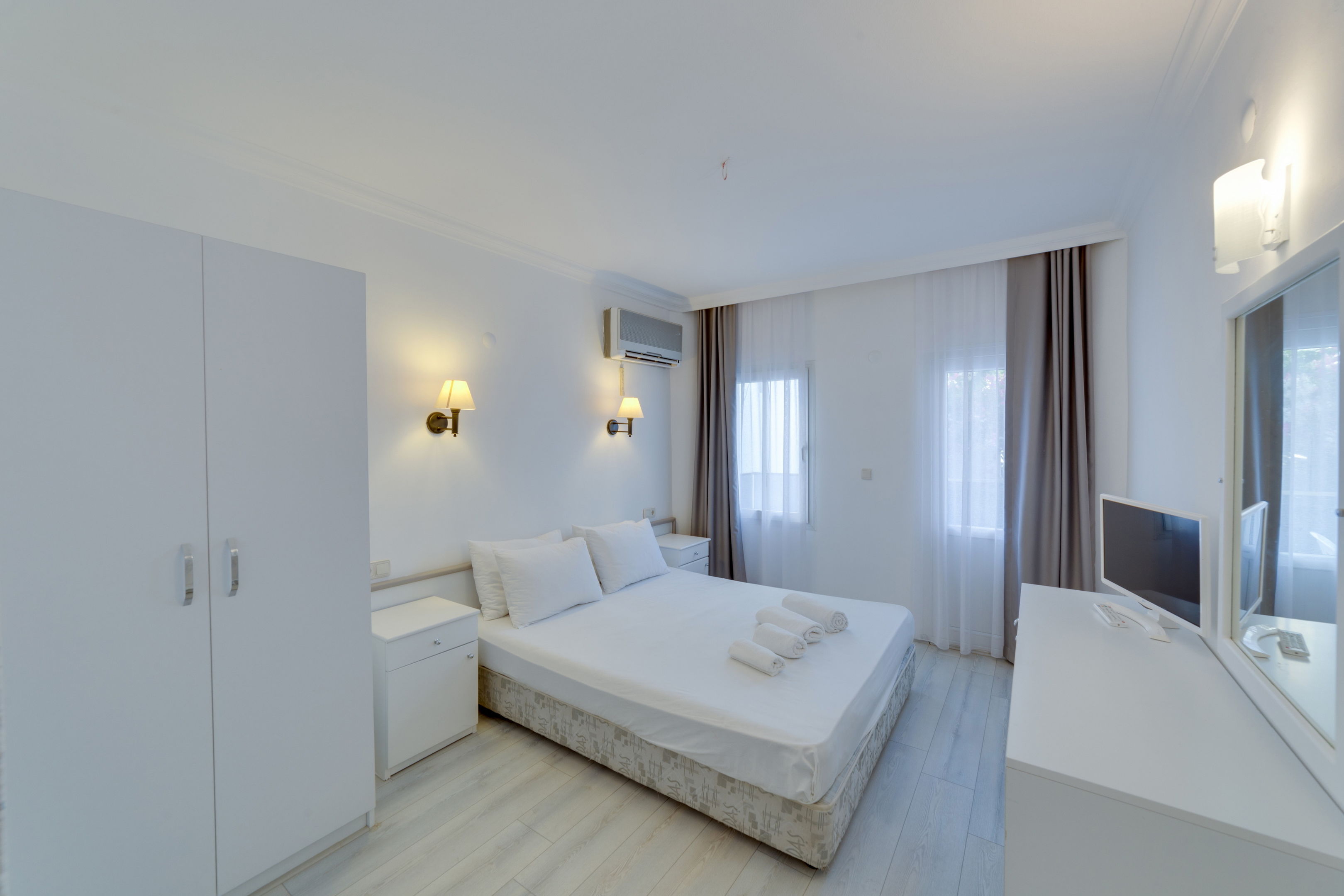 هتل The Hello Hotel بدروم