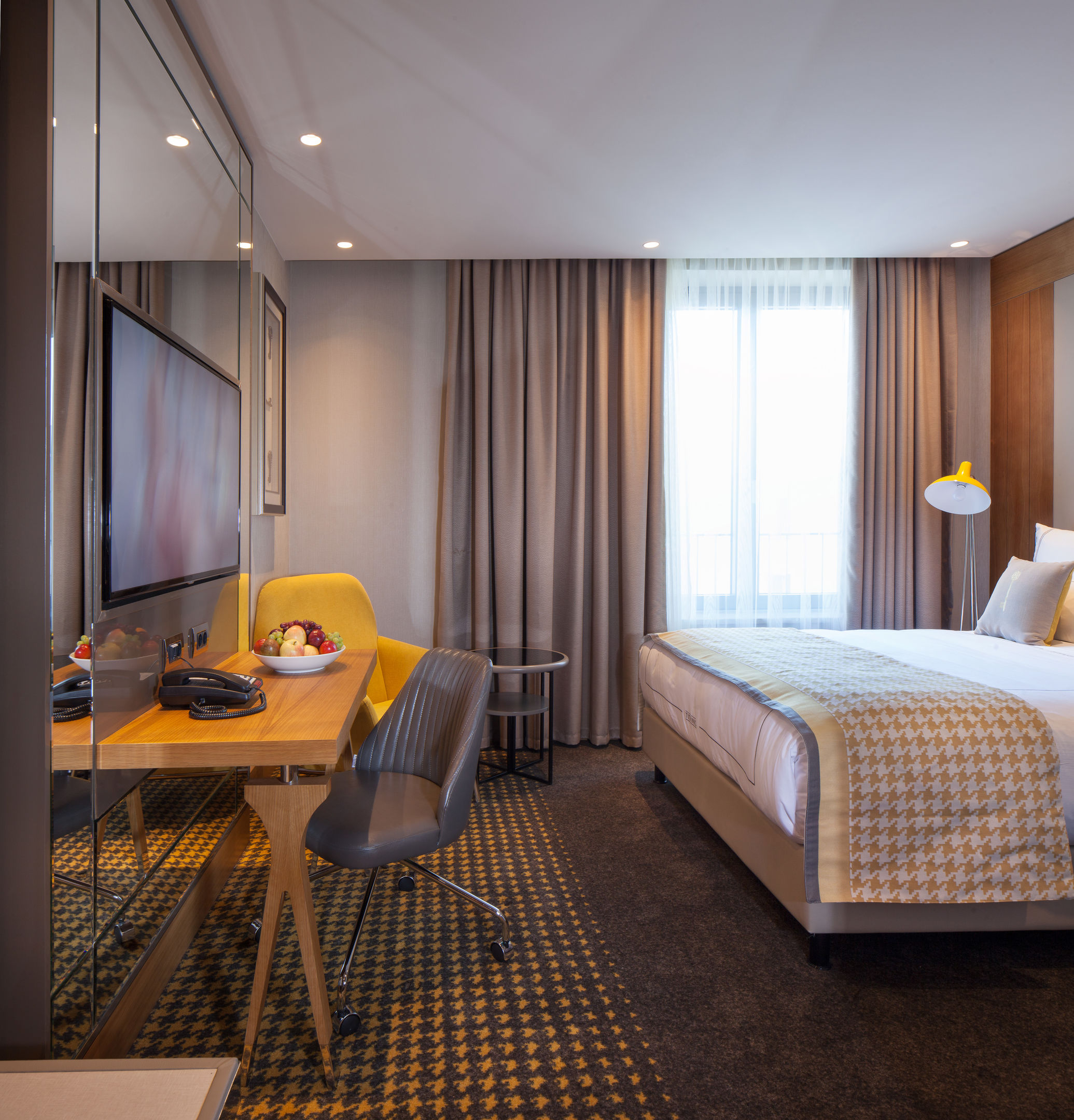 هتل Titanic Chaussee Berlin برلین