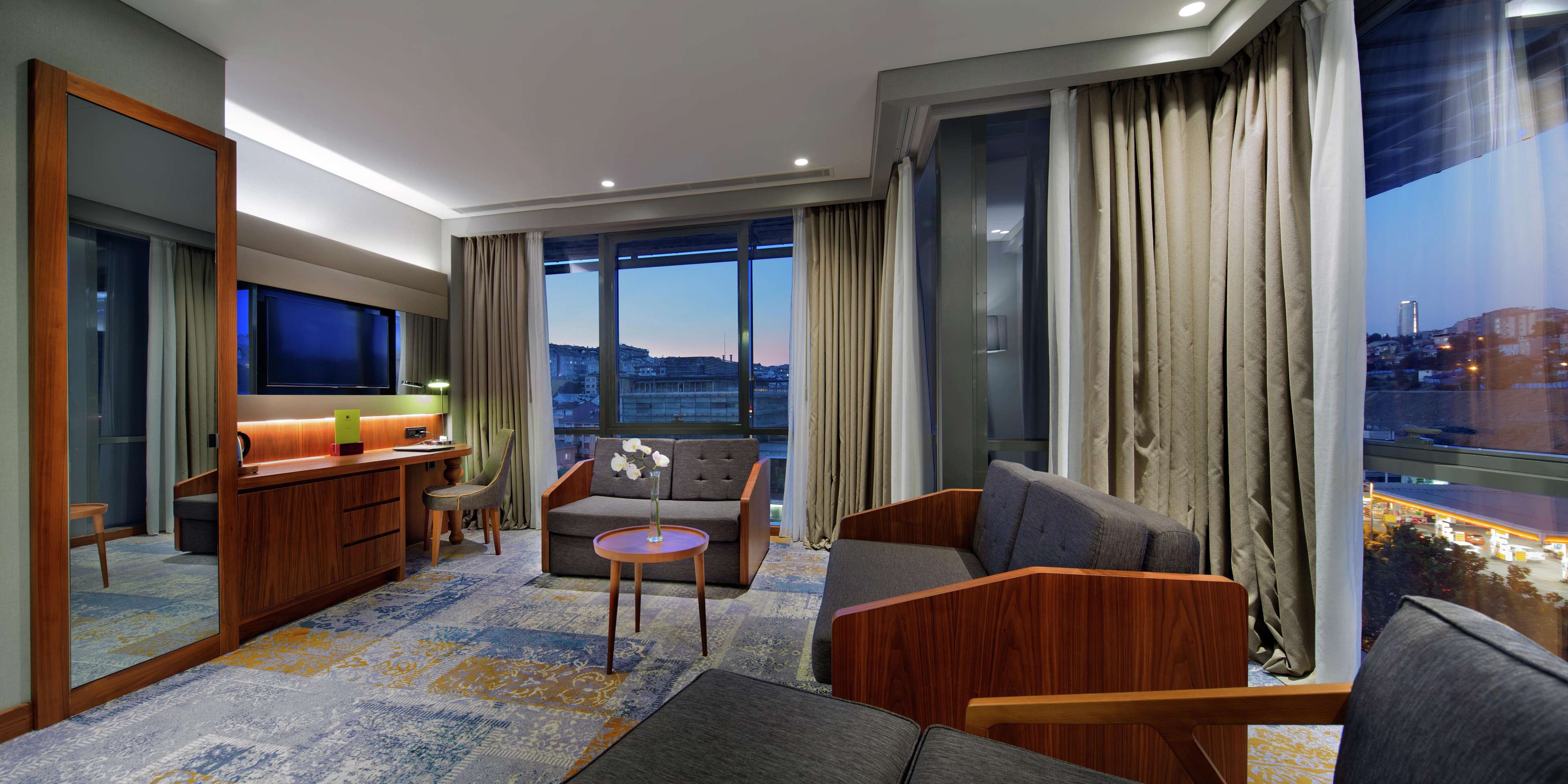 تصاویر Hotel DoubleTree by Hilton Hotel Istanbul - Piyalepasa