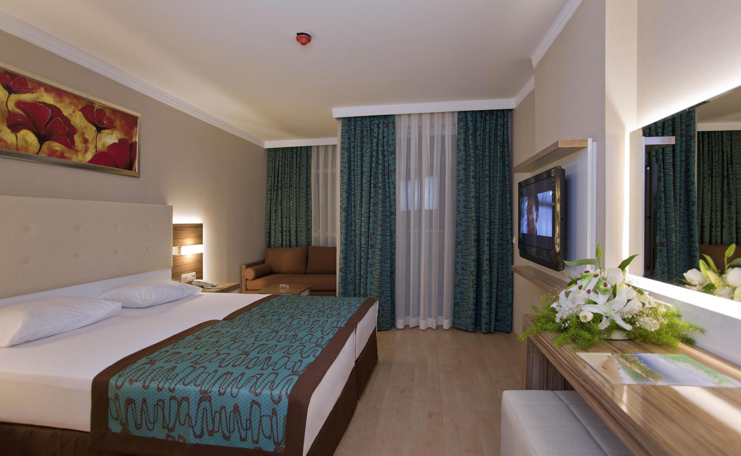 هتل Riviera Hotel & Spa آلانیا