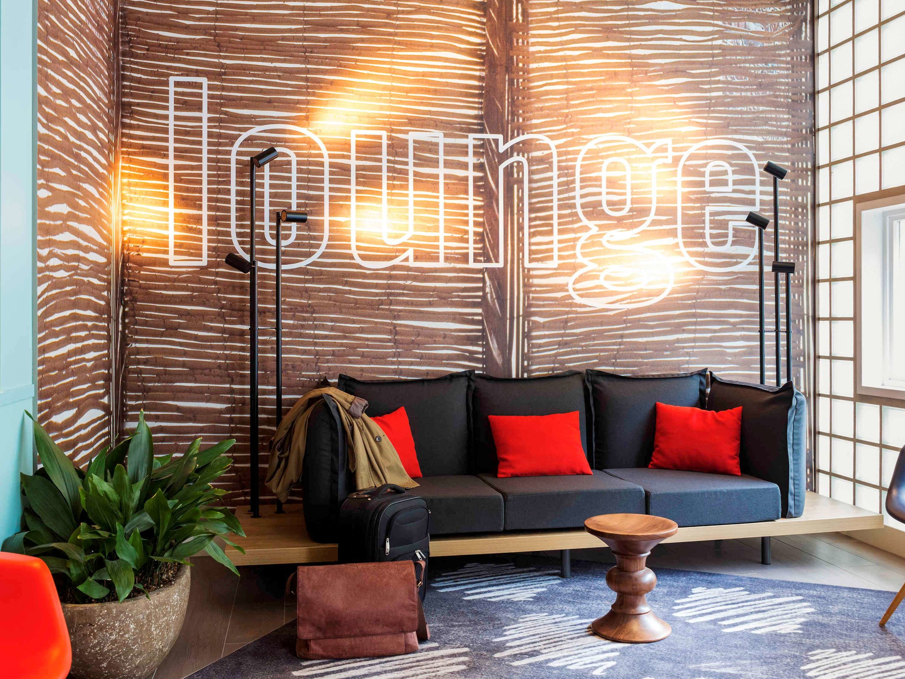 هتل Hotel Ibis Amsterdam Centre Stopera آمستردام