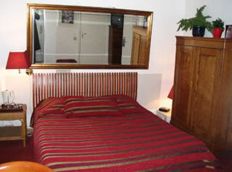 هتل Amsterdam House Eureka آمستردام