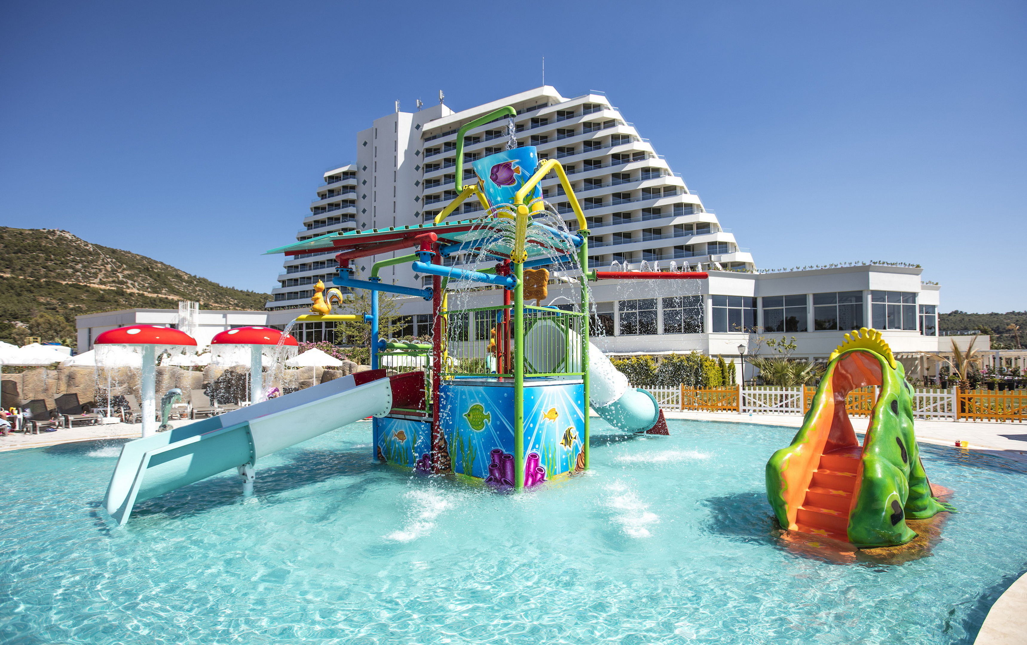 هتل پالم وینگز افسوس بیچ ریزورت کوش آداسی