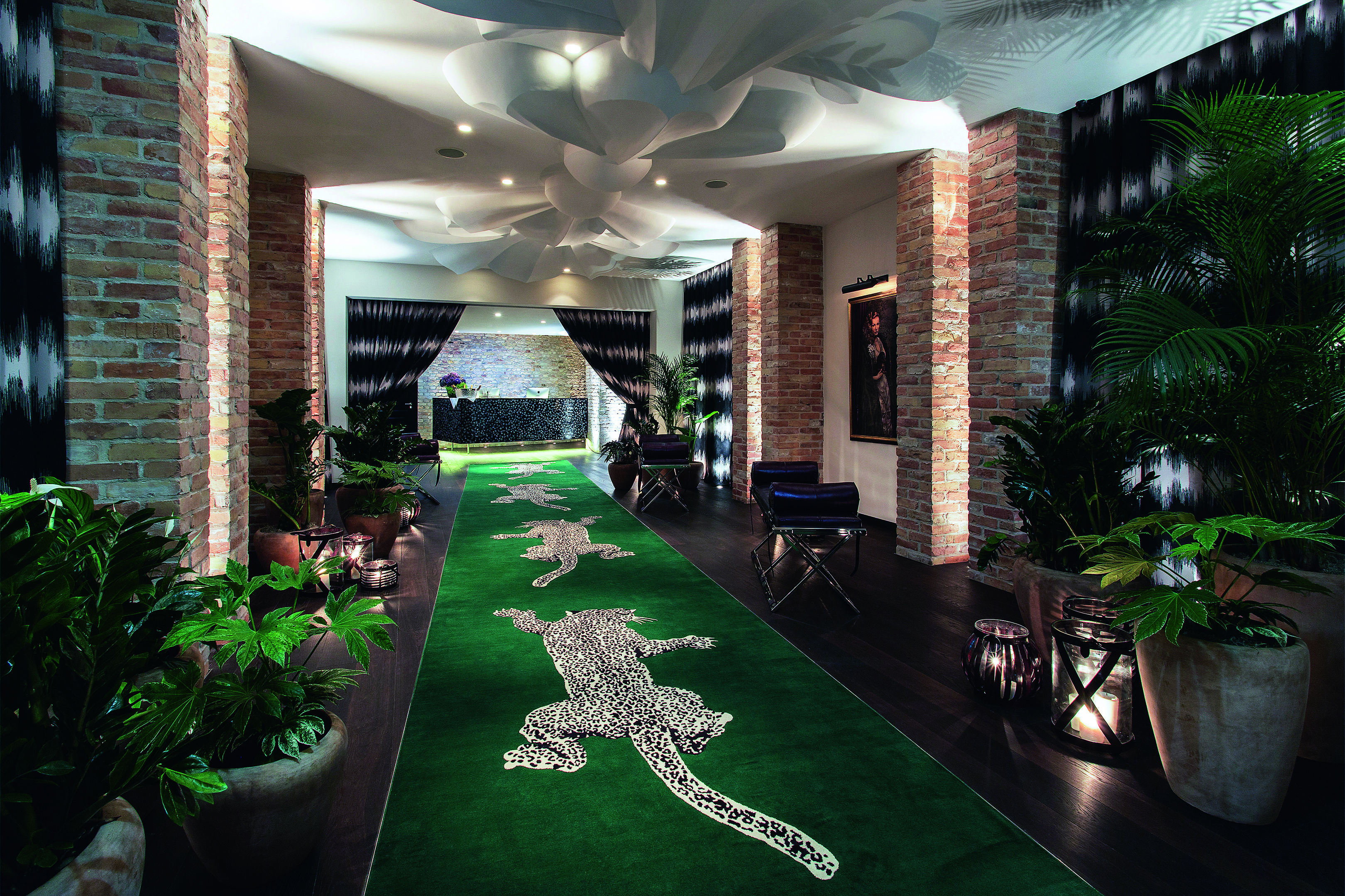 هتل Hotel Zoo Berlin برلین