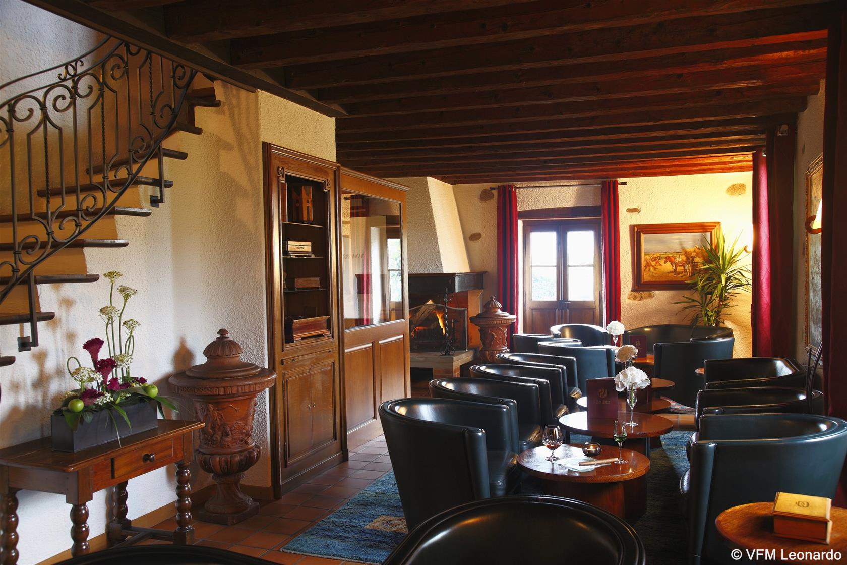 Alibaba https://cdn.alibaba.ir/ostorage/hotel/images/107069EC/7C7F953D36670DDF73473161AD2A0A3E.jpg