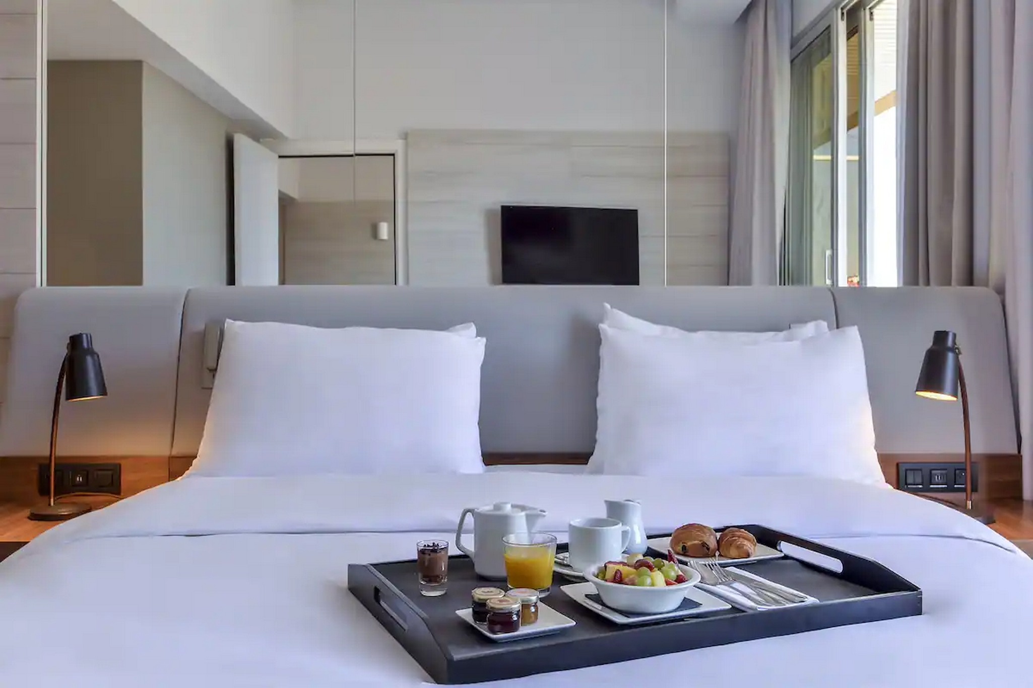 هتل Radisson Blu Hotel, Nice نیس