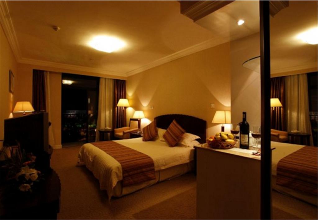 هتل Blue Palace Shanghai