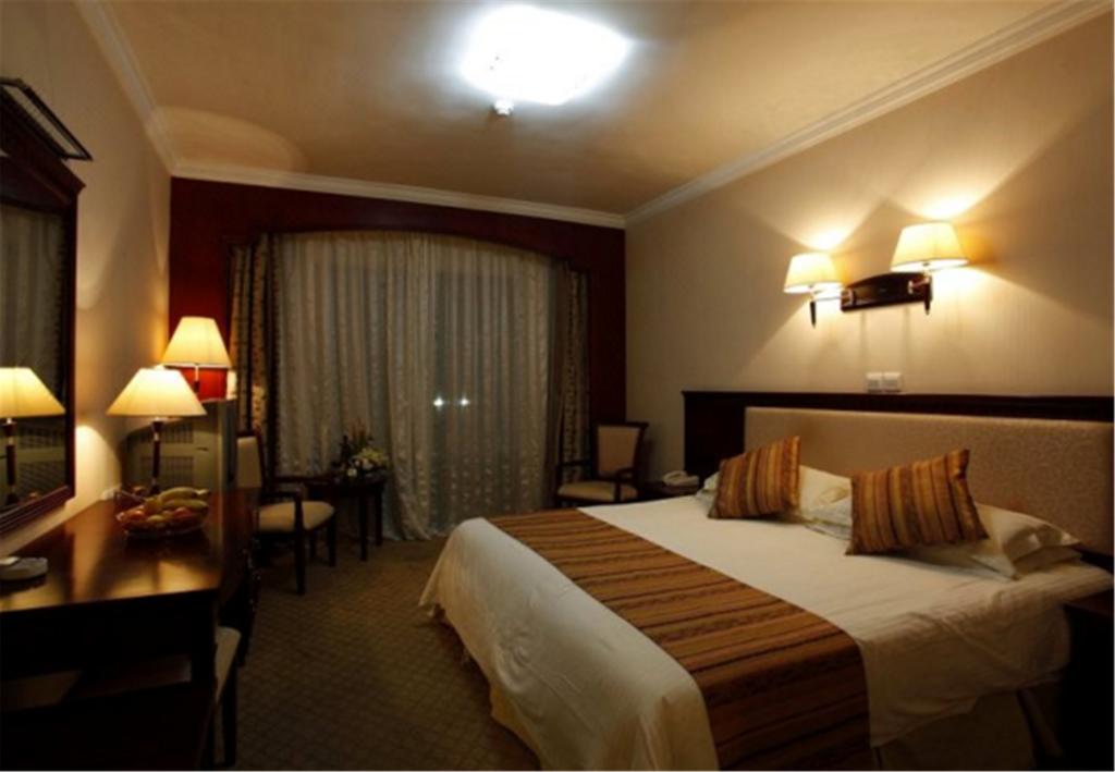 هتل Blue Palace Shanghai